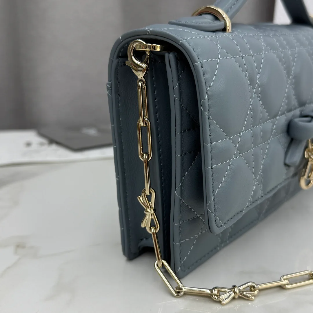 Классические Сумки Женские Christian Dior 12594773