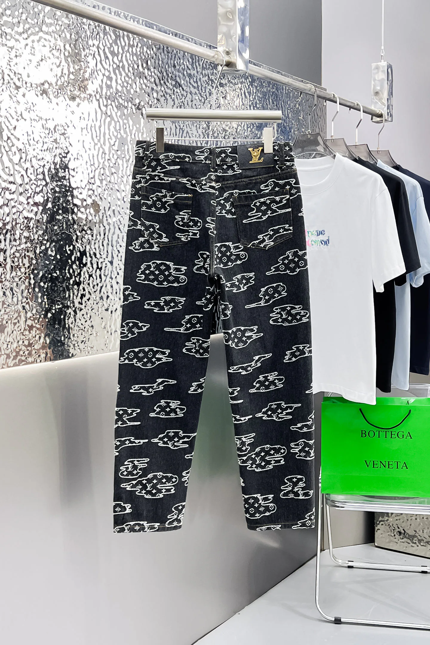 Джинсы Мужские Louis Vuitton 18499665