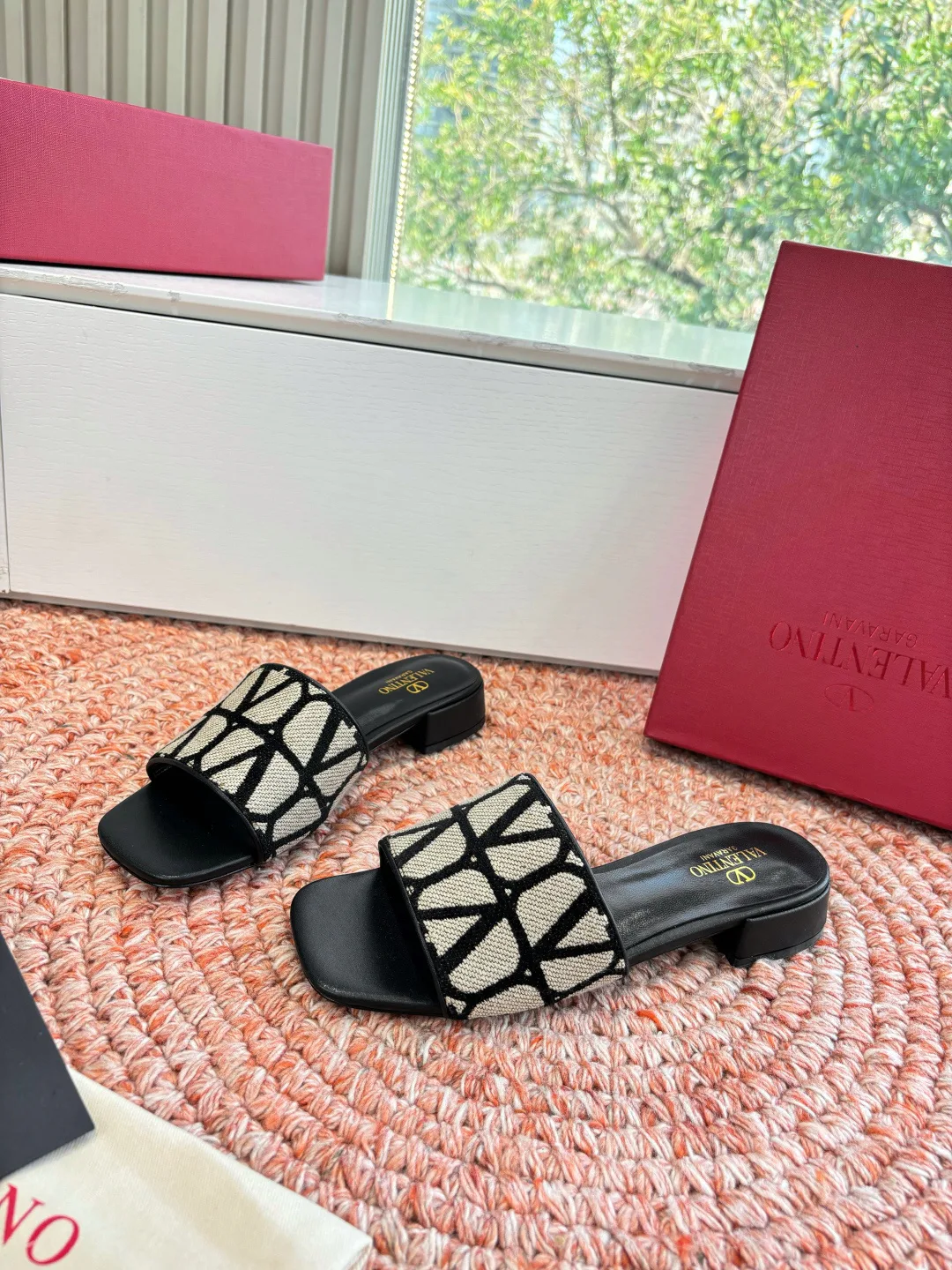 Шлепанцы Женские Valentino 1410488