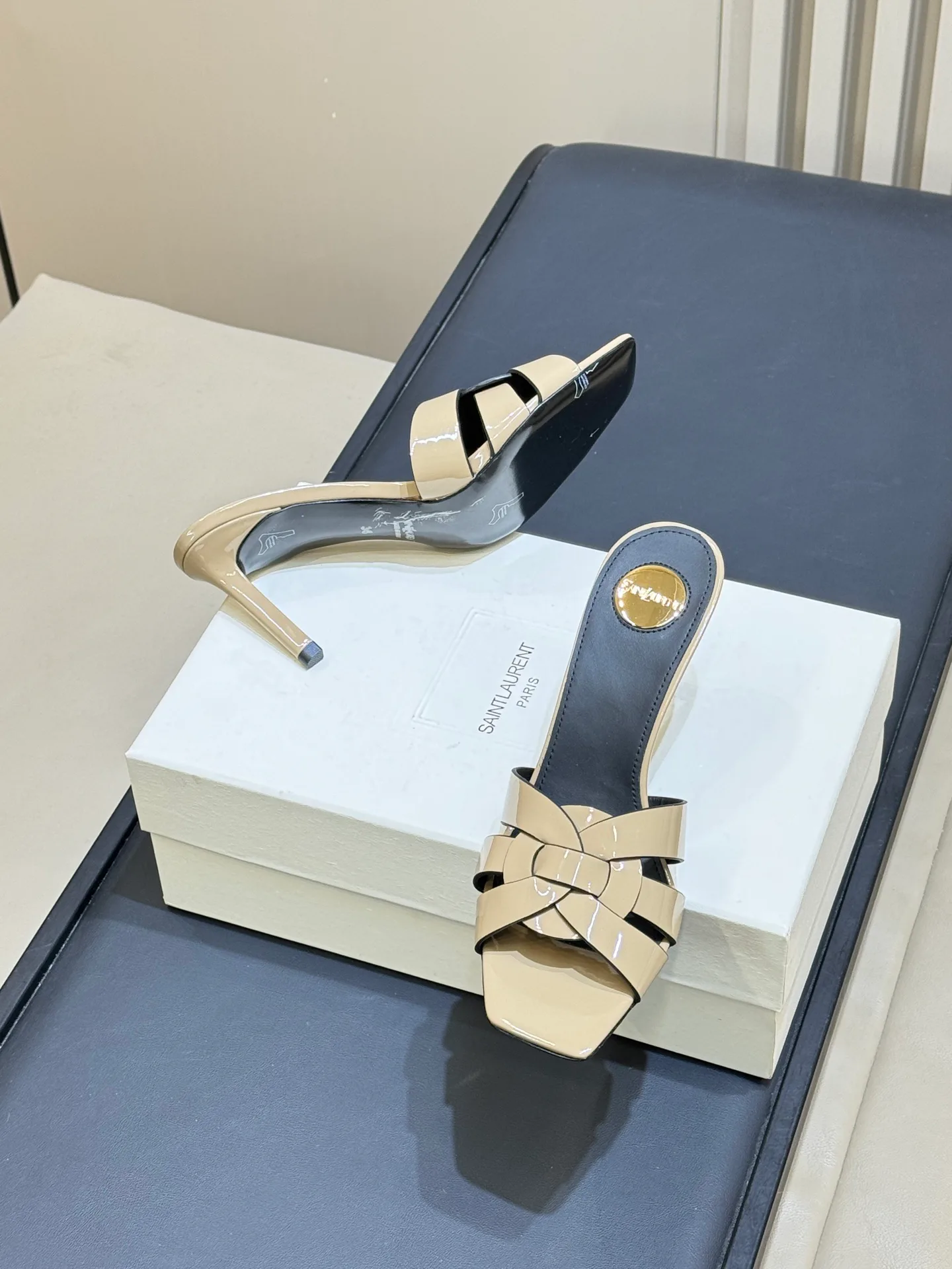 Сандалии Женские Saint Laurent 11892845