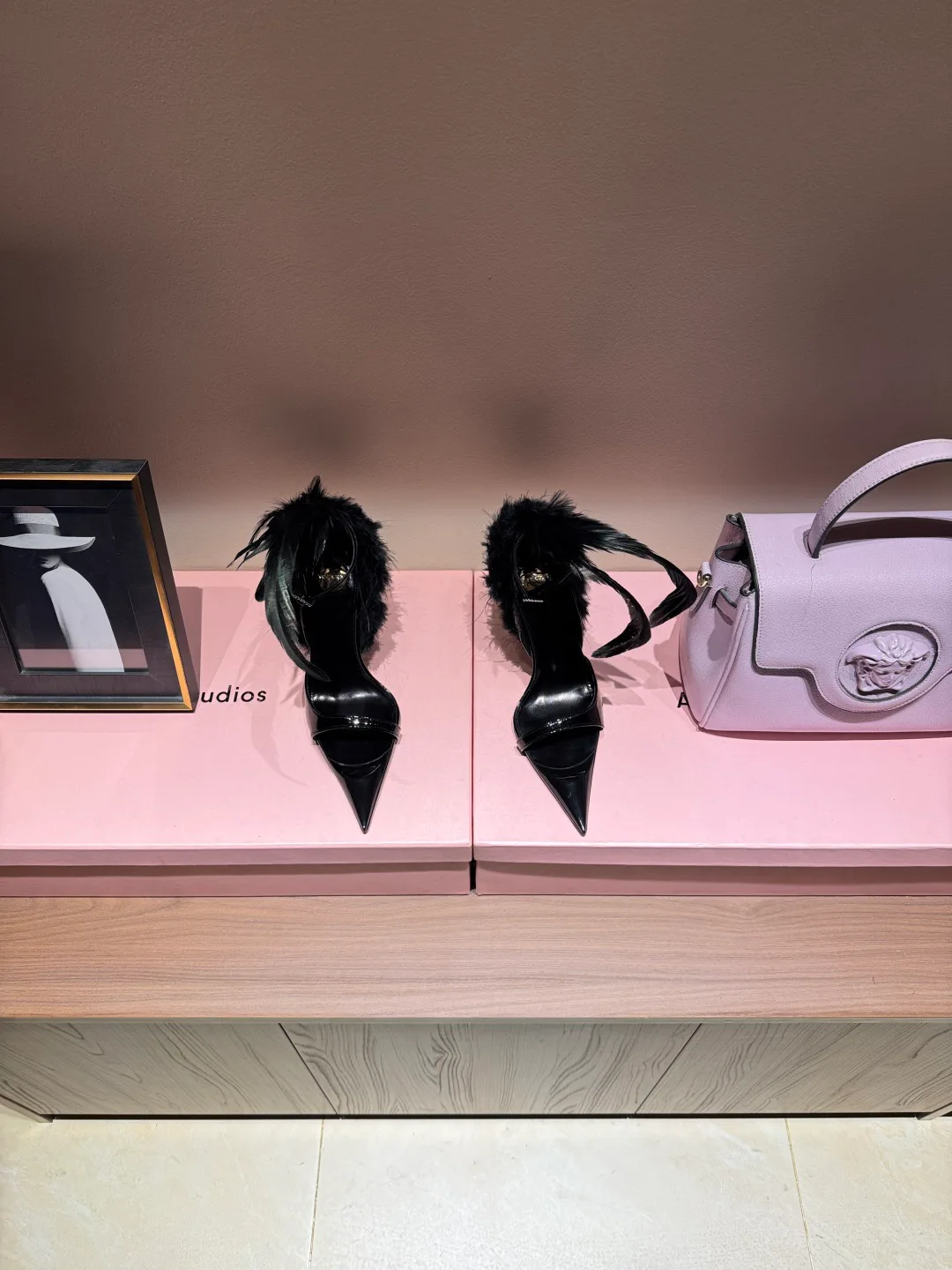 Босоножки Женские Saint Laurent 5737612