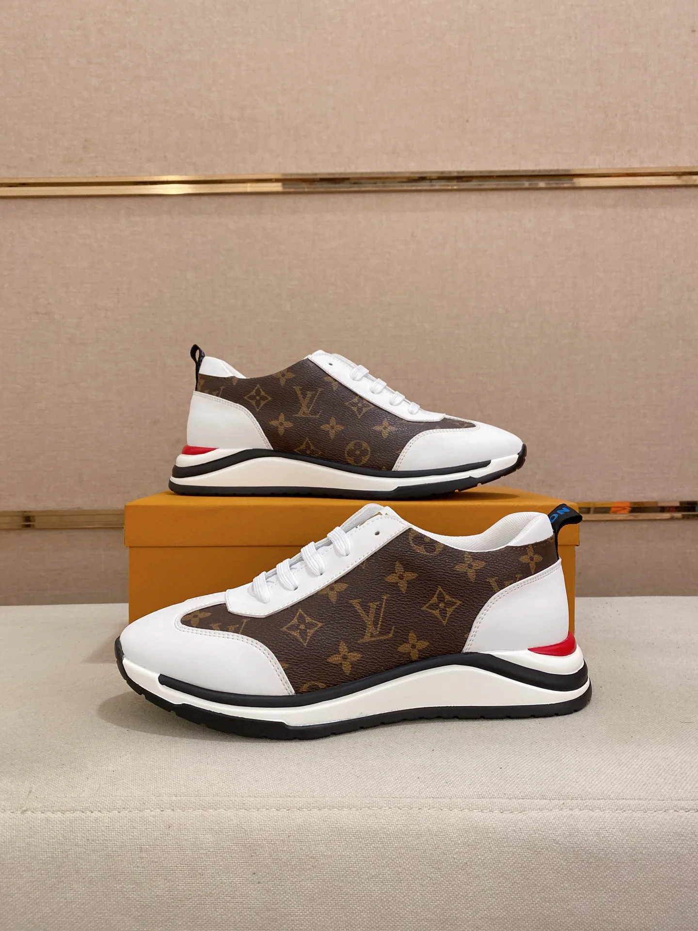 Кроссовки Мужские Louis Vuitton 588003