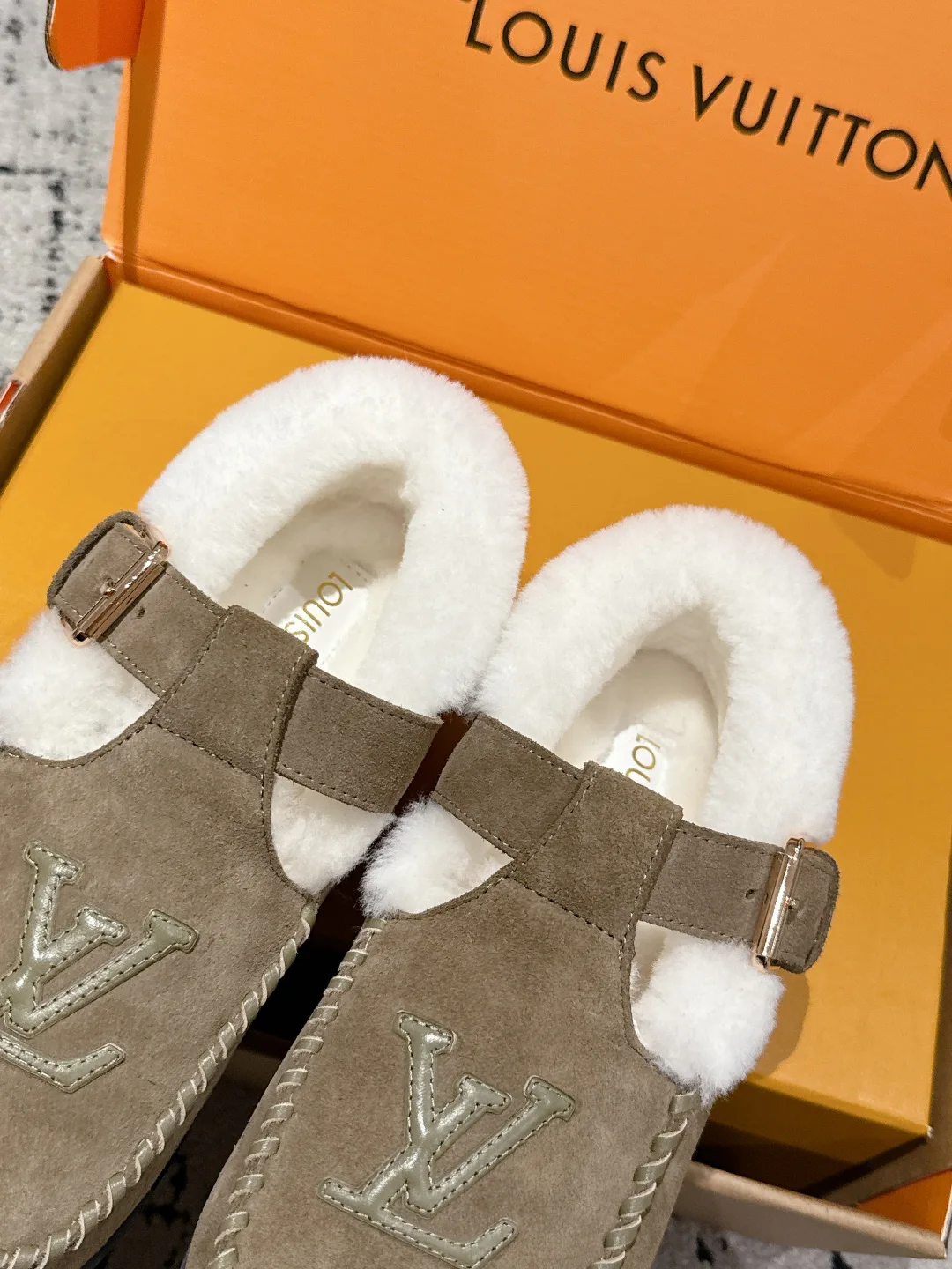 Мюли И Сабо Женские Louis Vuitton 144979