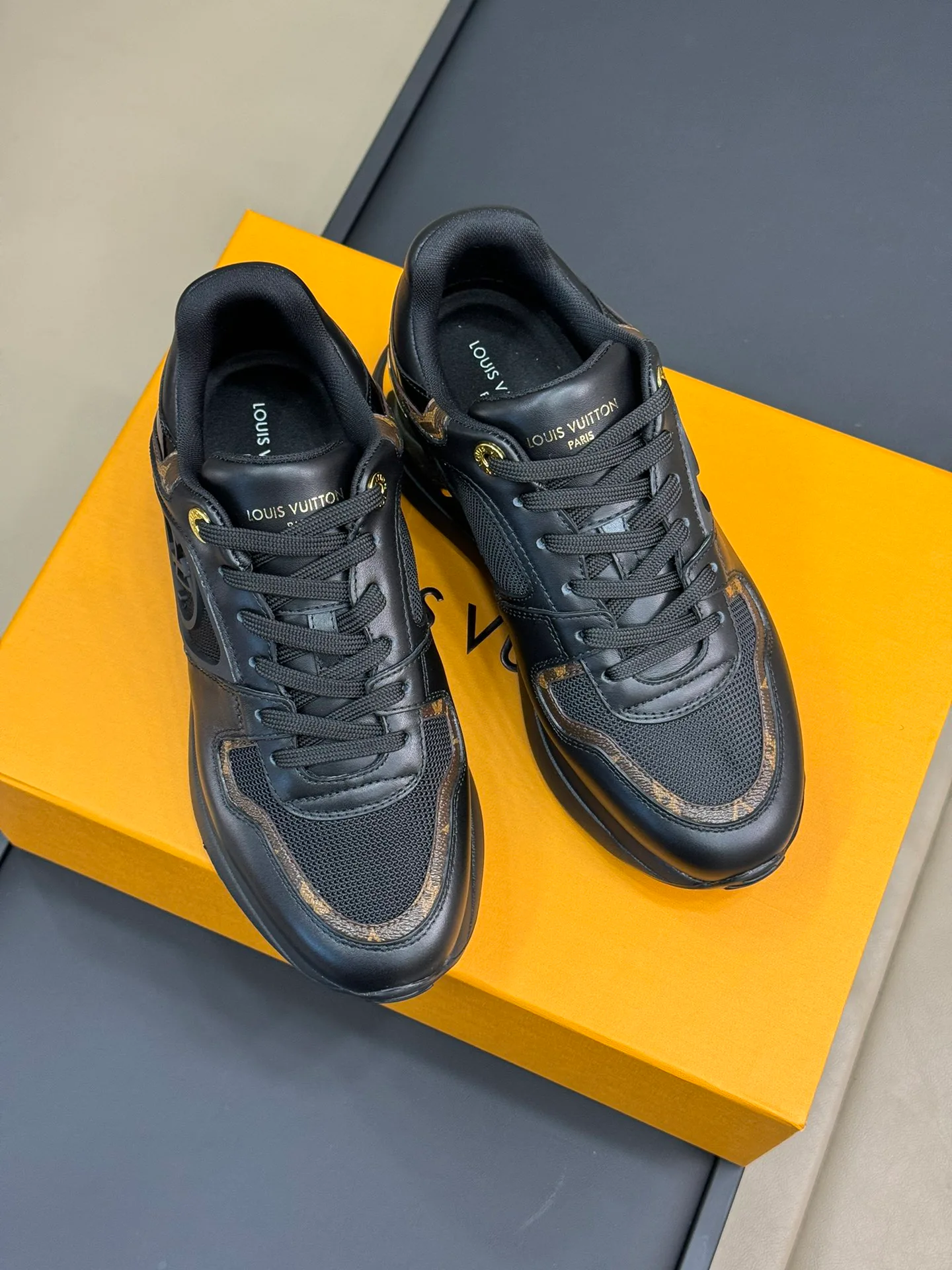 Кроссовки Женские Louis Vuitton