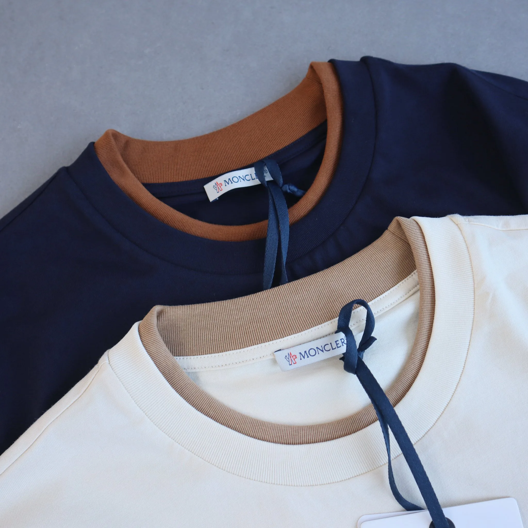 Футболки Женские Moncler 11682869