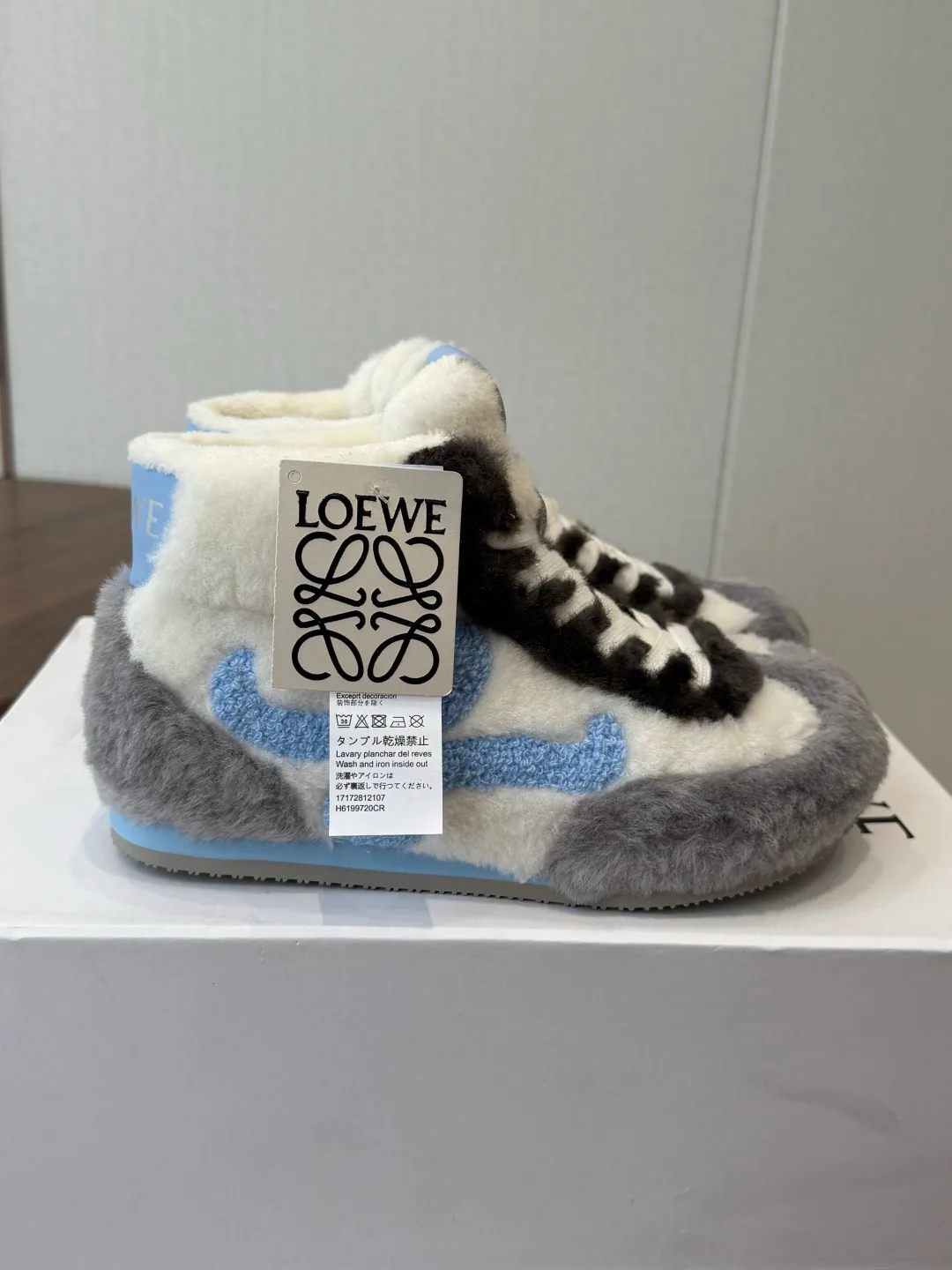 Кроссовки Женские Loewe 19411191