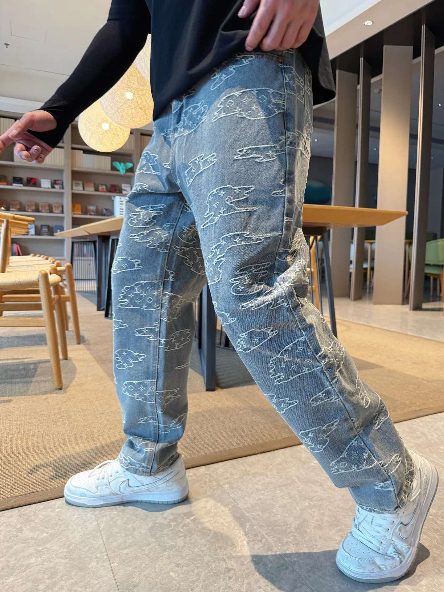 Джинсы Мужские Louis Vuitton 13538159