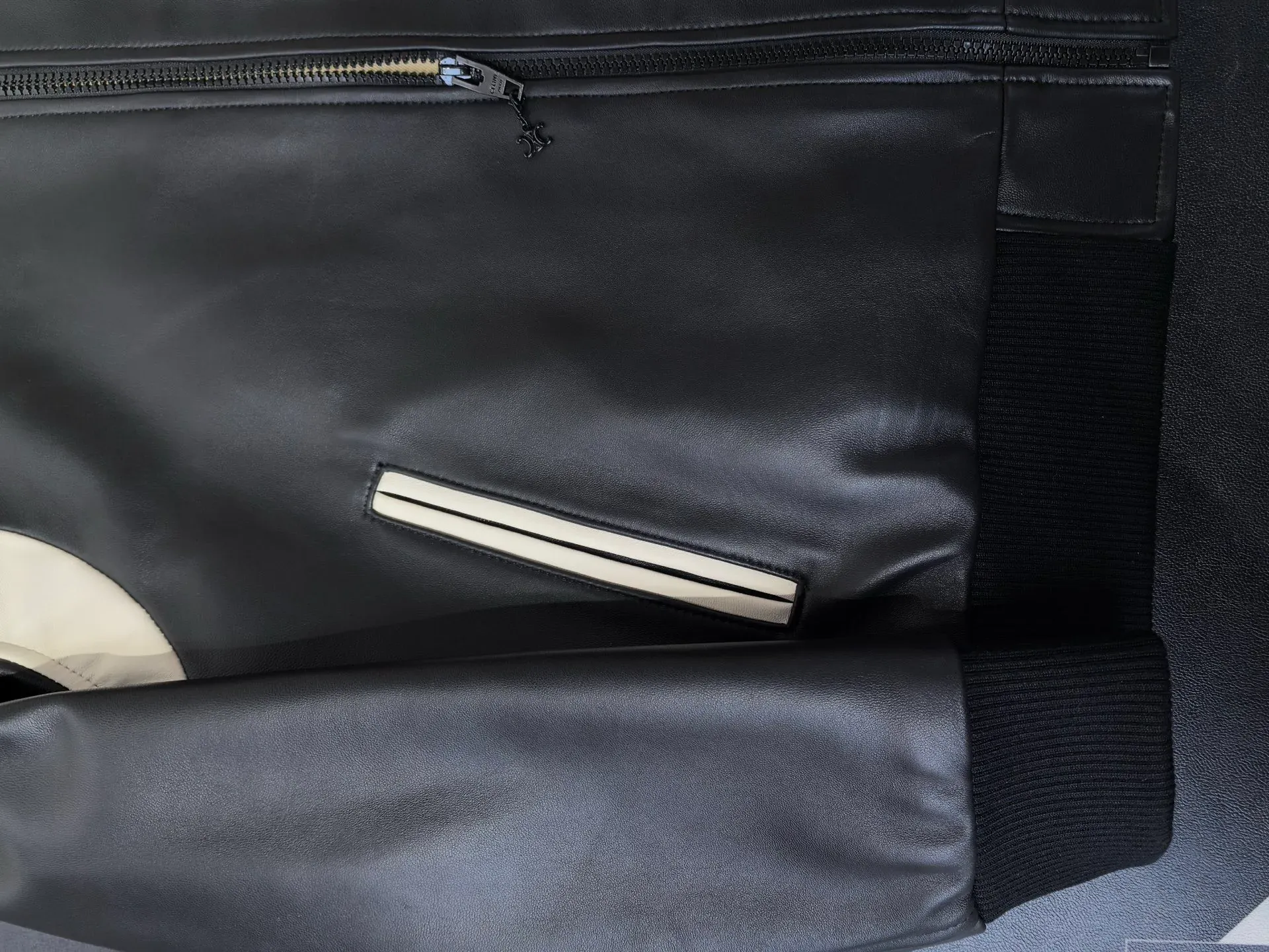 Кожаные Куртки И Дублёнки Мужские Celine 1249507