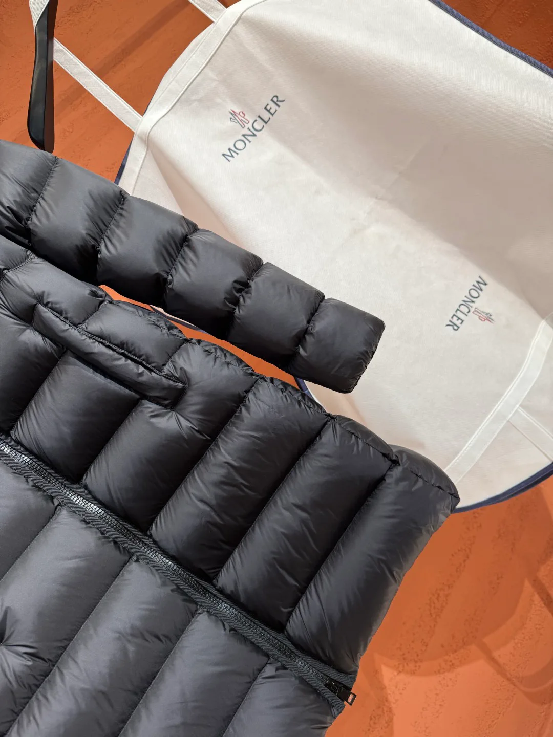 Куртки И Пуховики Женские Moncler 19468300