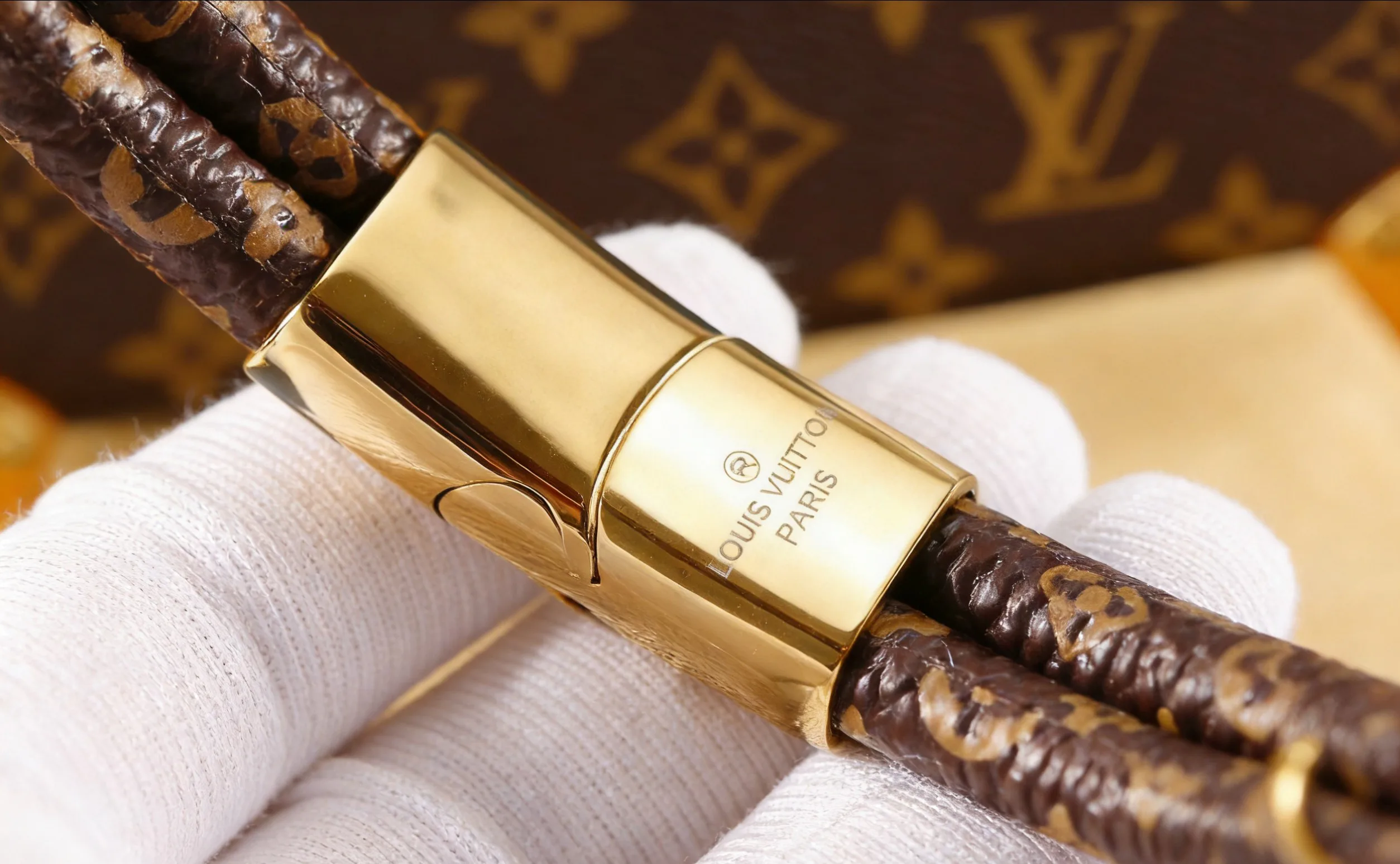 Бижутерия Louis Vuitton 12834599