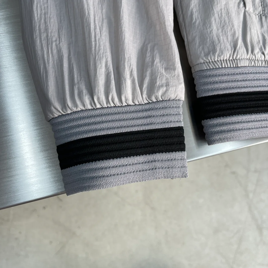 Куртки И Пуховики Мужские Moncler 9596390