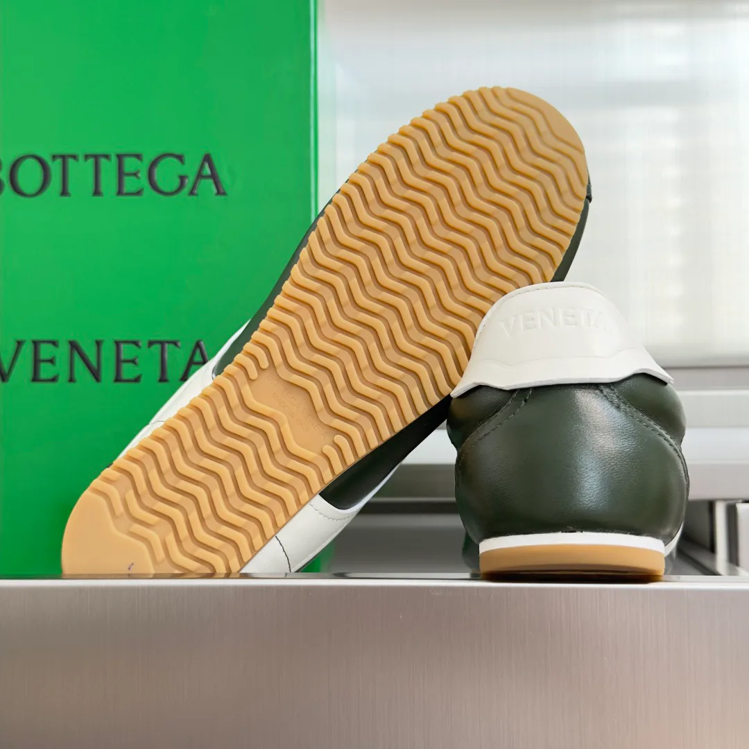 Кроссовки Женские Bottega Veneta 18125569
