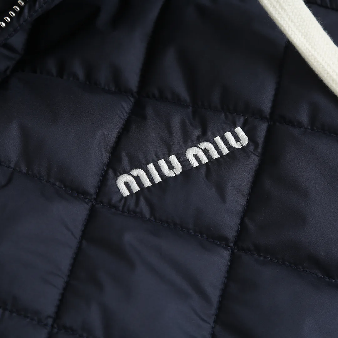 Куртки И Пуховики Женские Miu Miu 18335628
