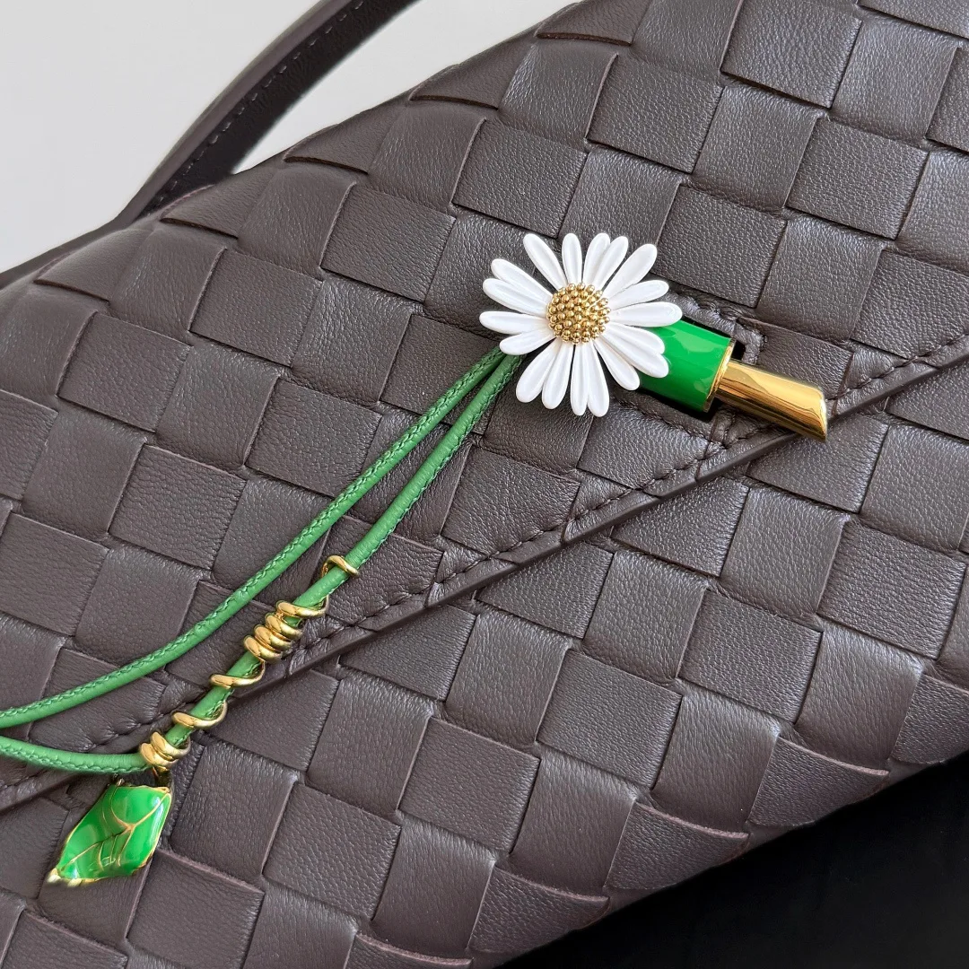 Клатчи Женские Bottega Veneta 11191845