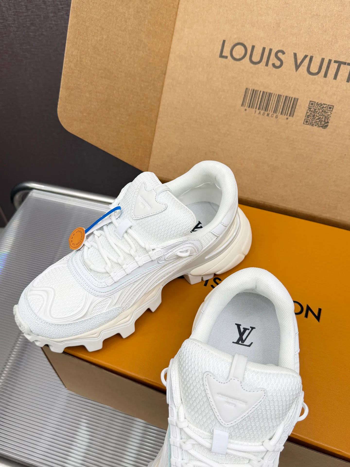 Кроссовки Женские Louis Vuitton 11679414