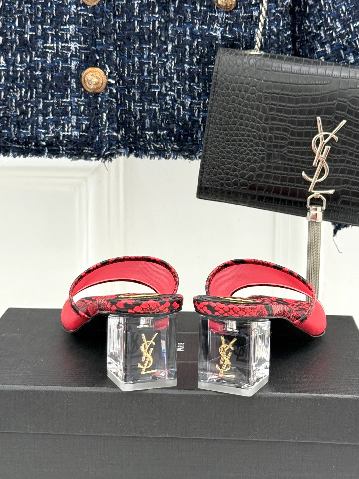 Босоножки Женские Saint Laurent 17024886