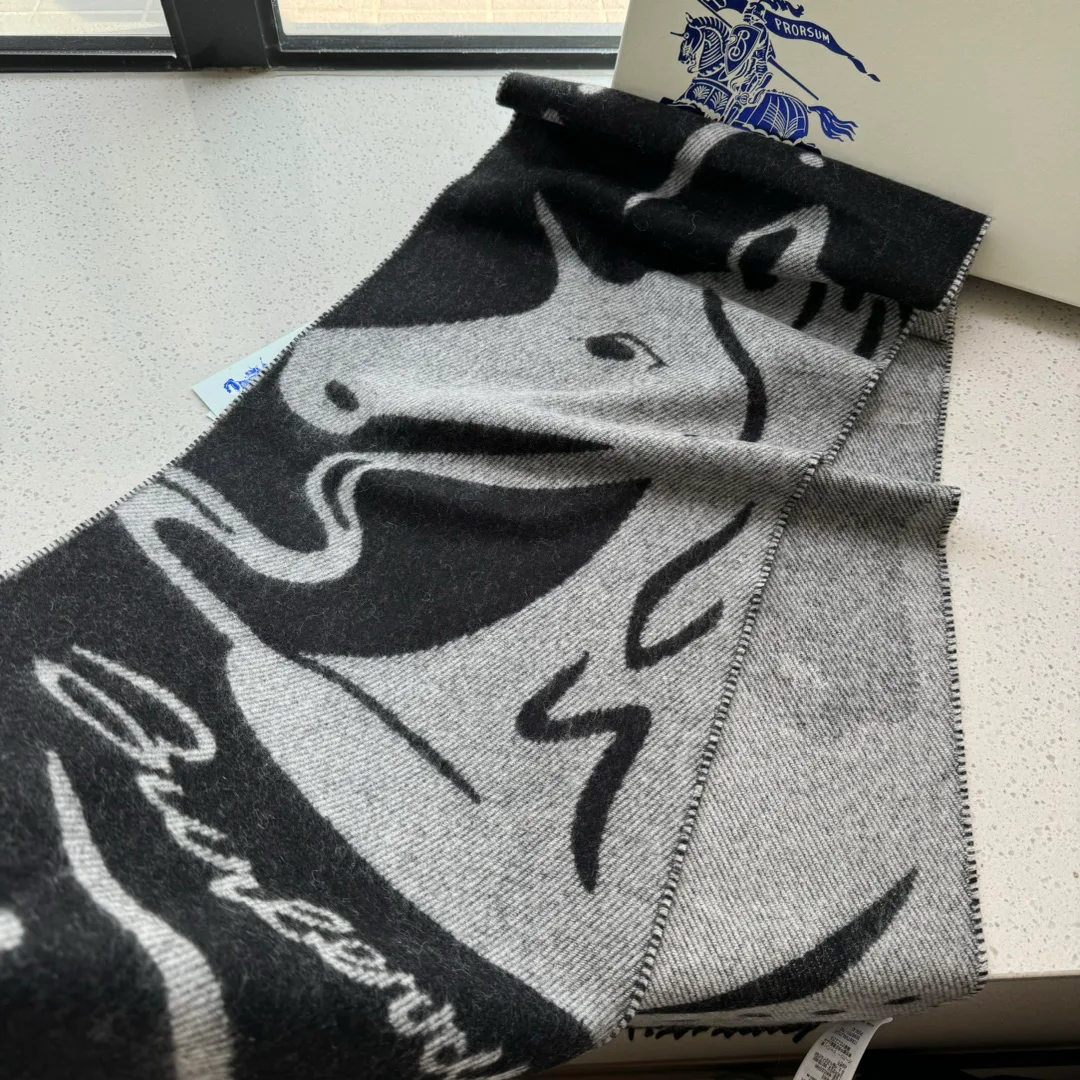 Шарфы Burberry 1242351