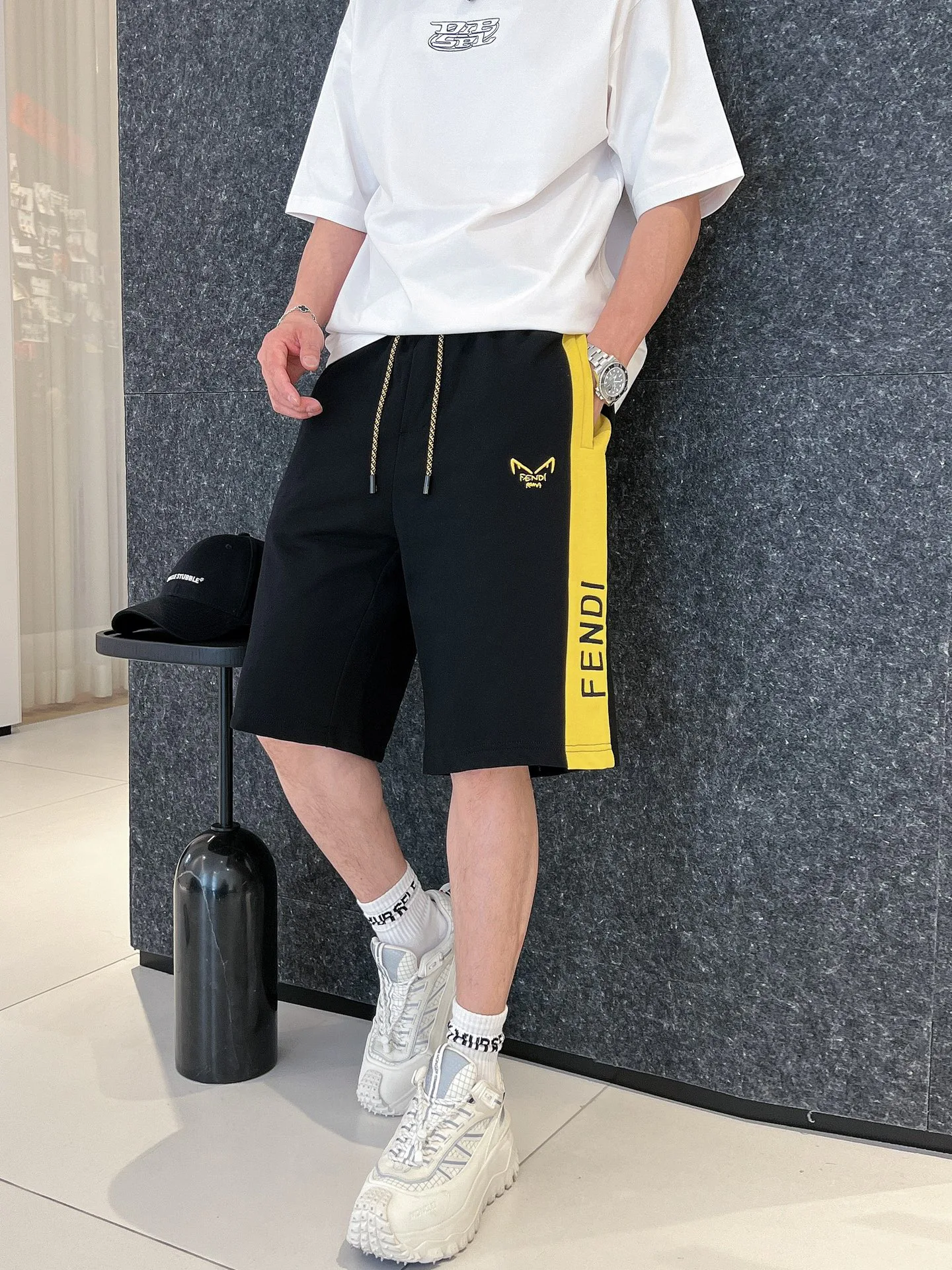 Шорты Мужские Fendi 13479625