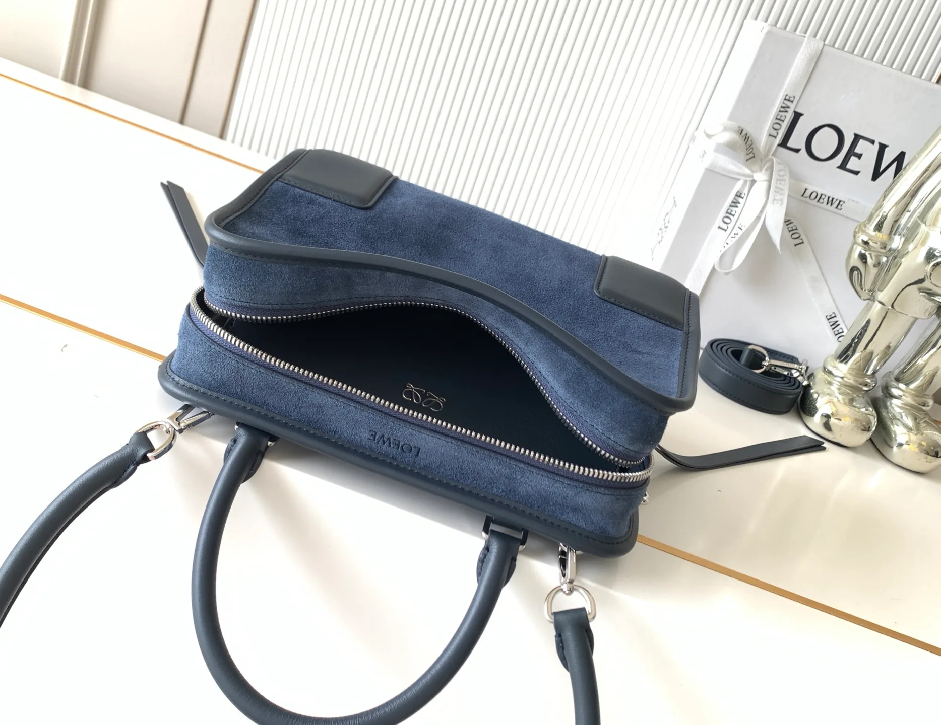 Классические Сумки Женские Loewe 18004761