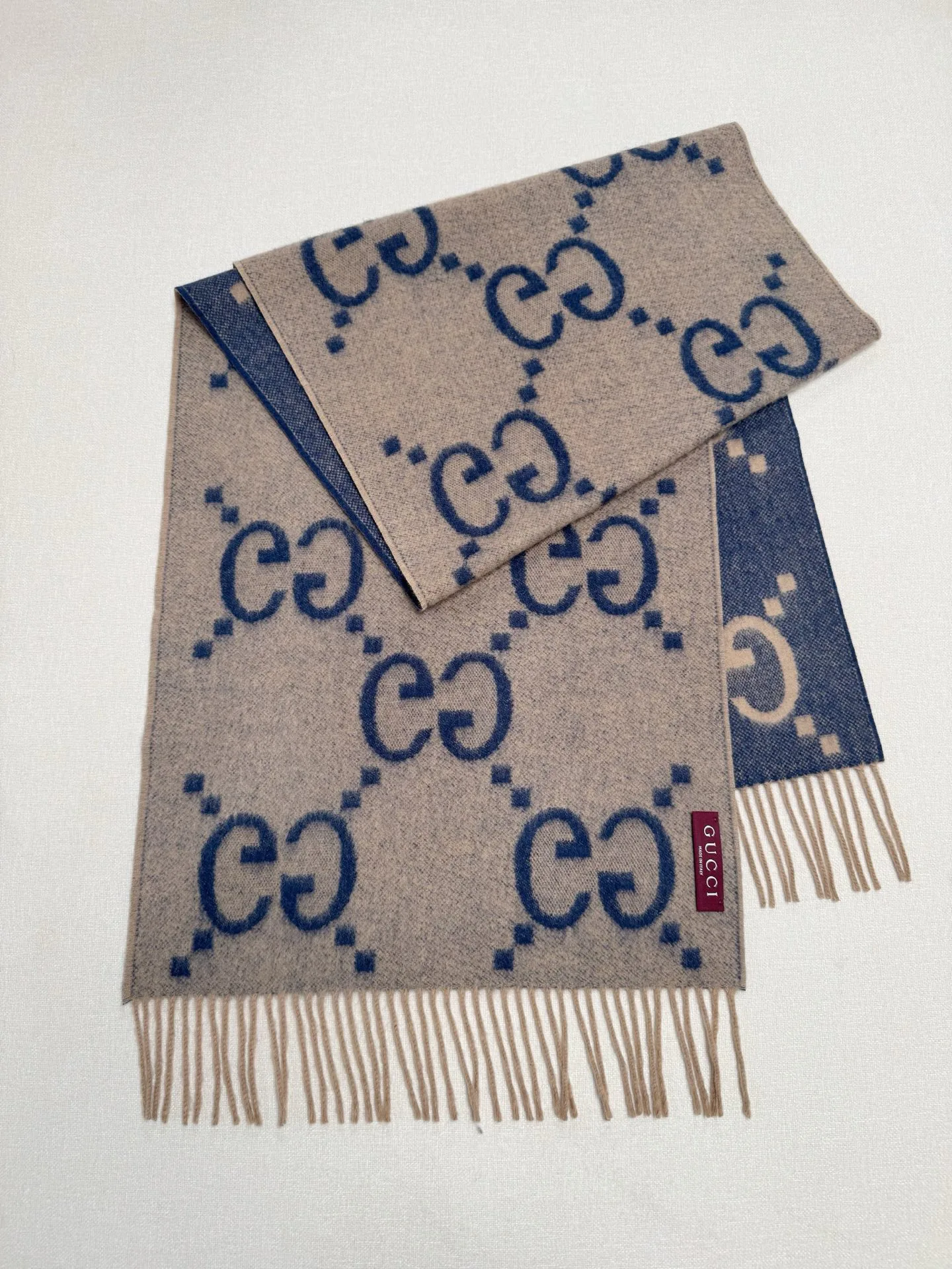 Шарфы Gucci 17945372