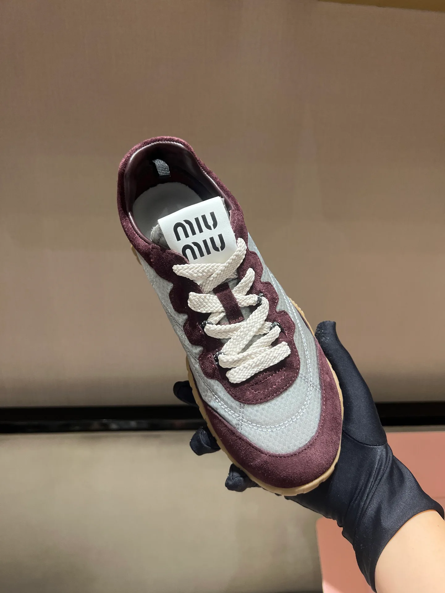 Кроссовки Женские Miu Miu 18020556