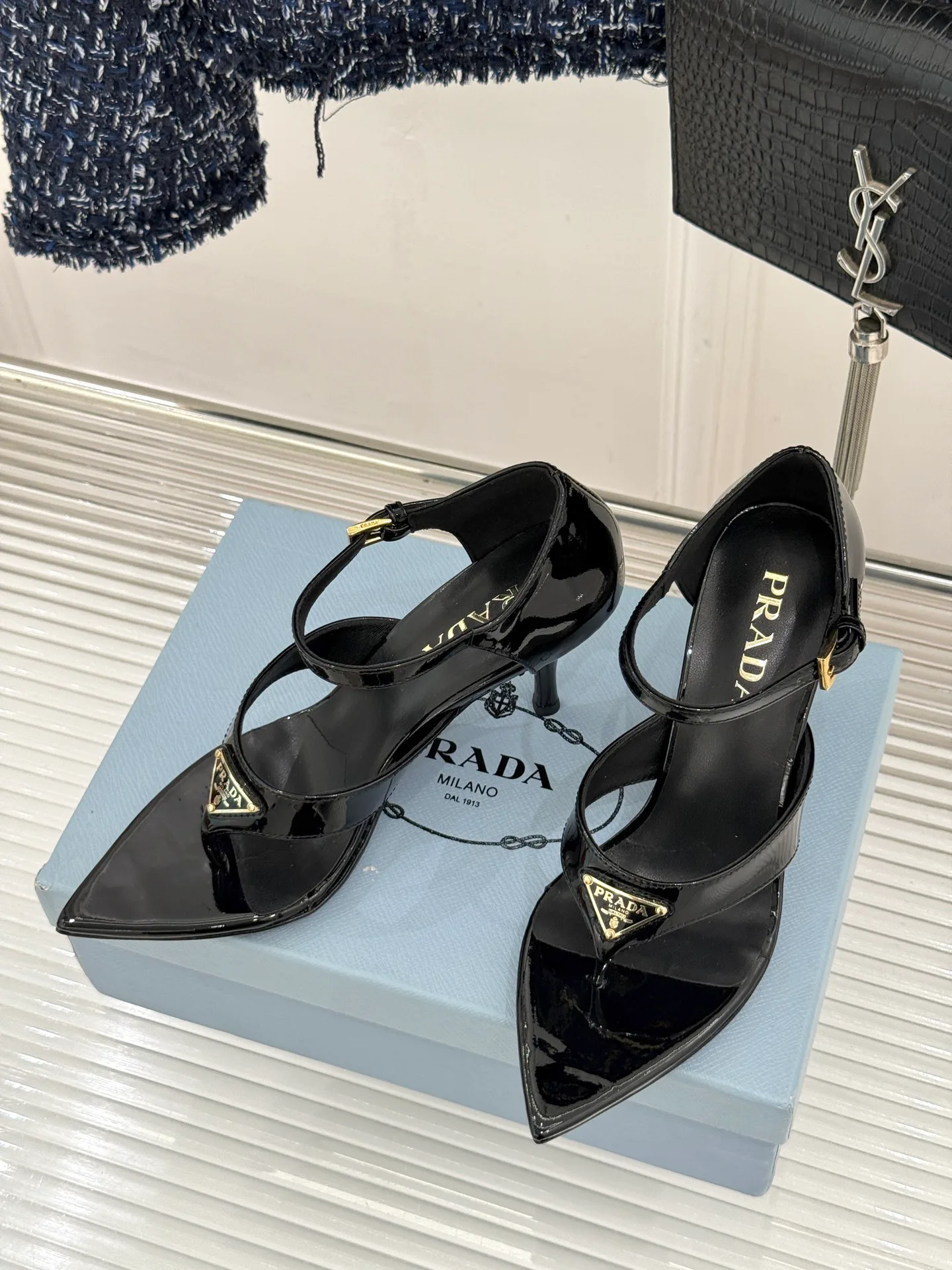 Босоножки Женские Prada 11574054