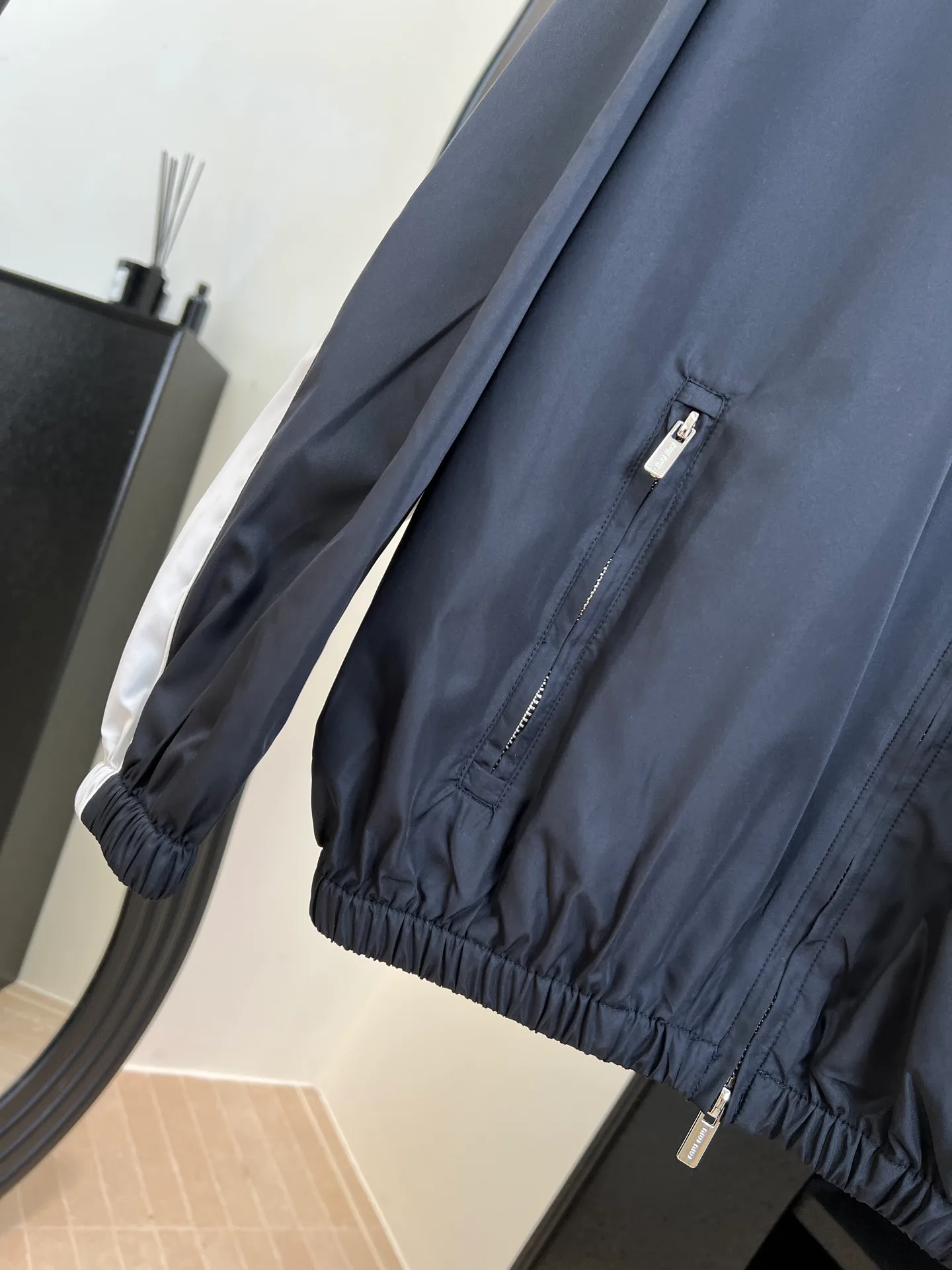 Куртки И Пуховики Женские Miu Miu 1803919