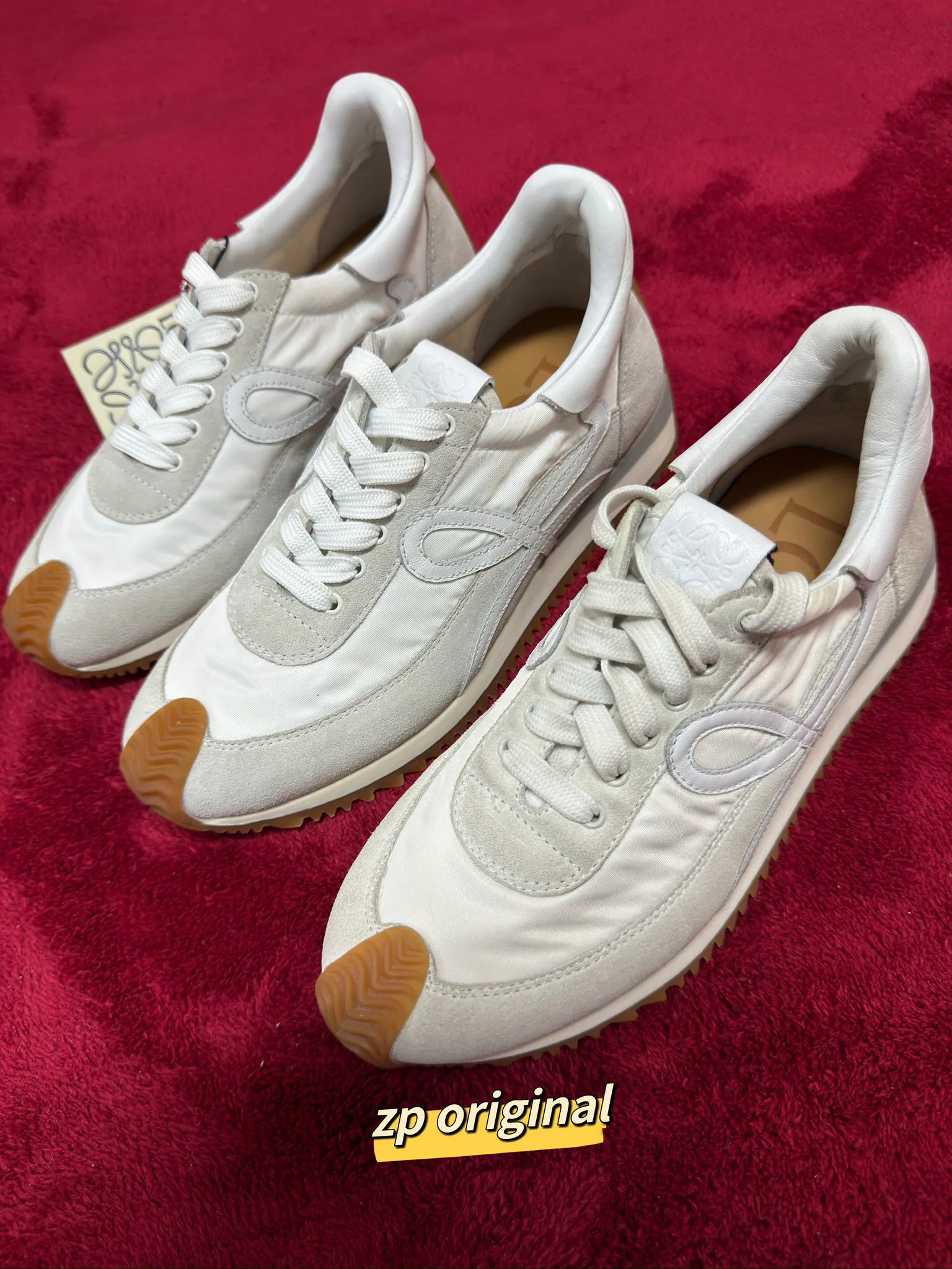 Кроссовки Женские Loewe 9437