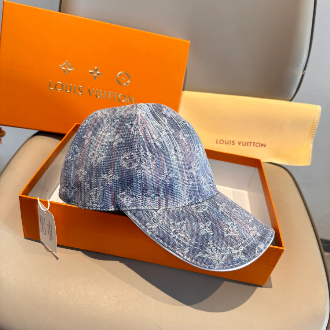 Головные Уборы Louis Vuitton 18105297