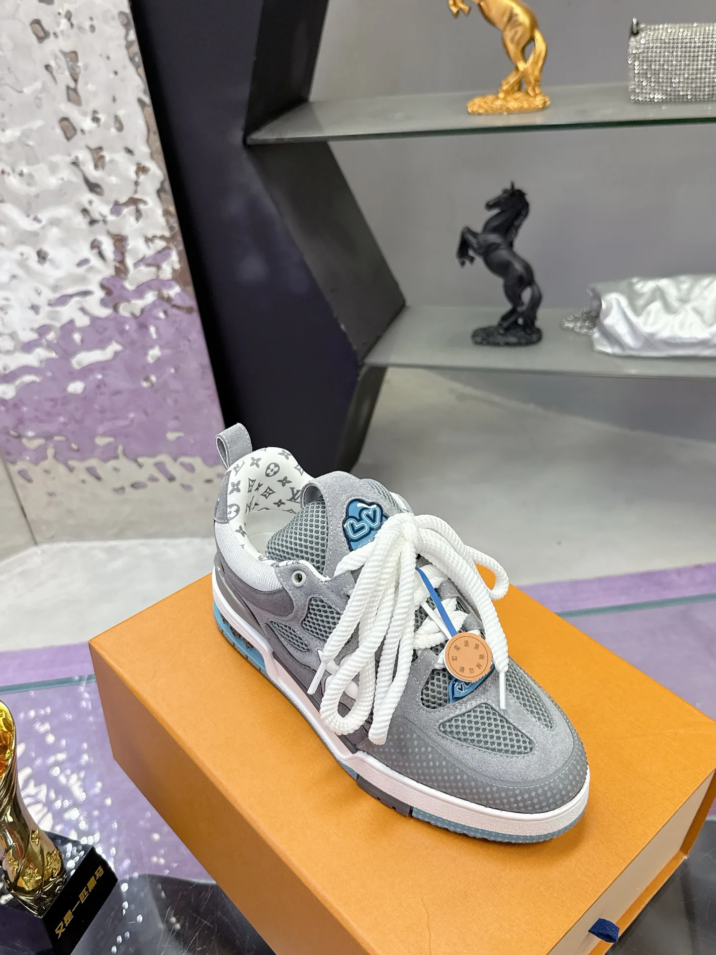 Кроссовки Женские Louis Vuitton 1874711