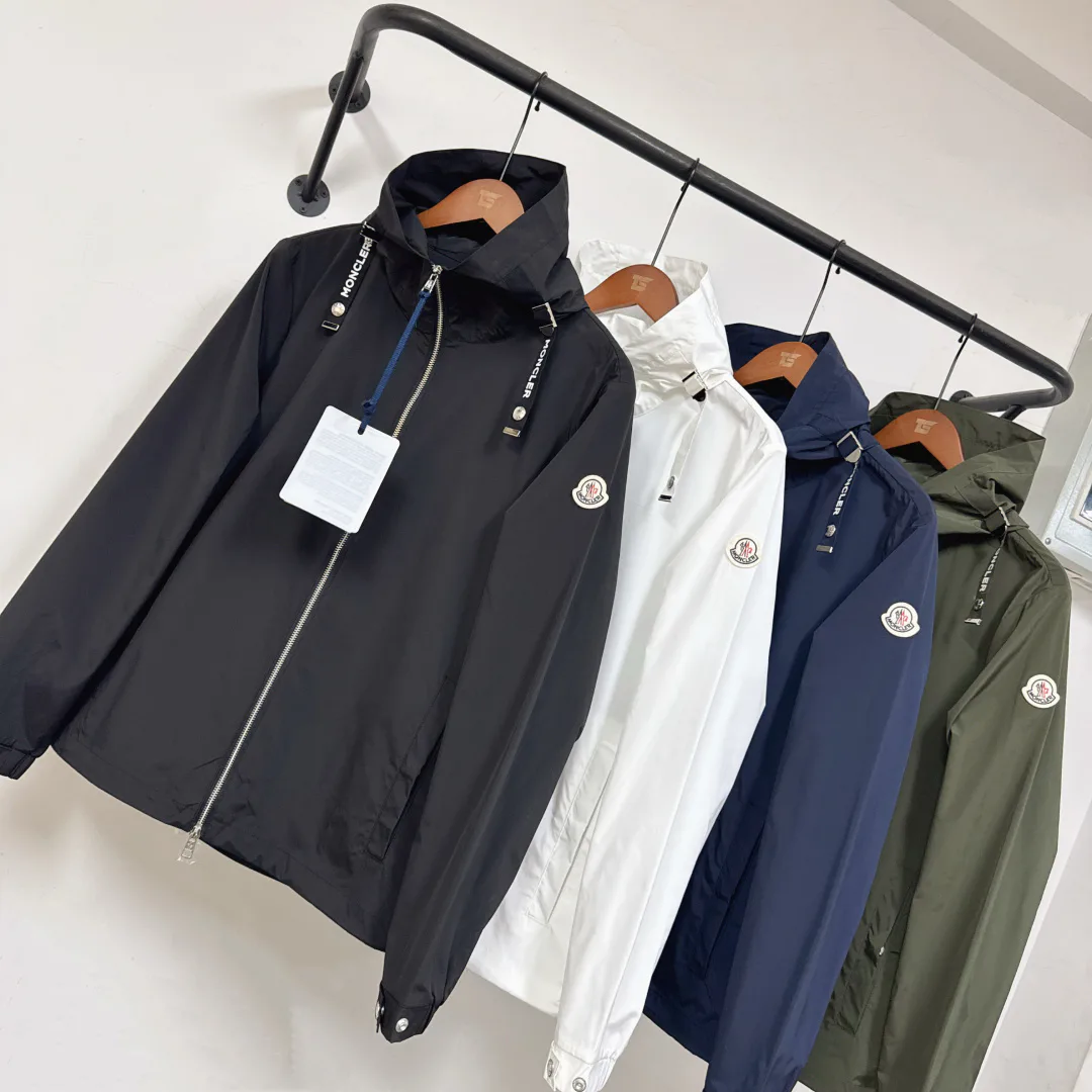 Куртки И Пуховики Женские Moncler 18416528