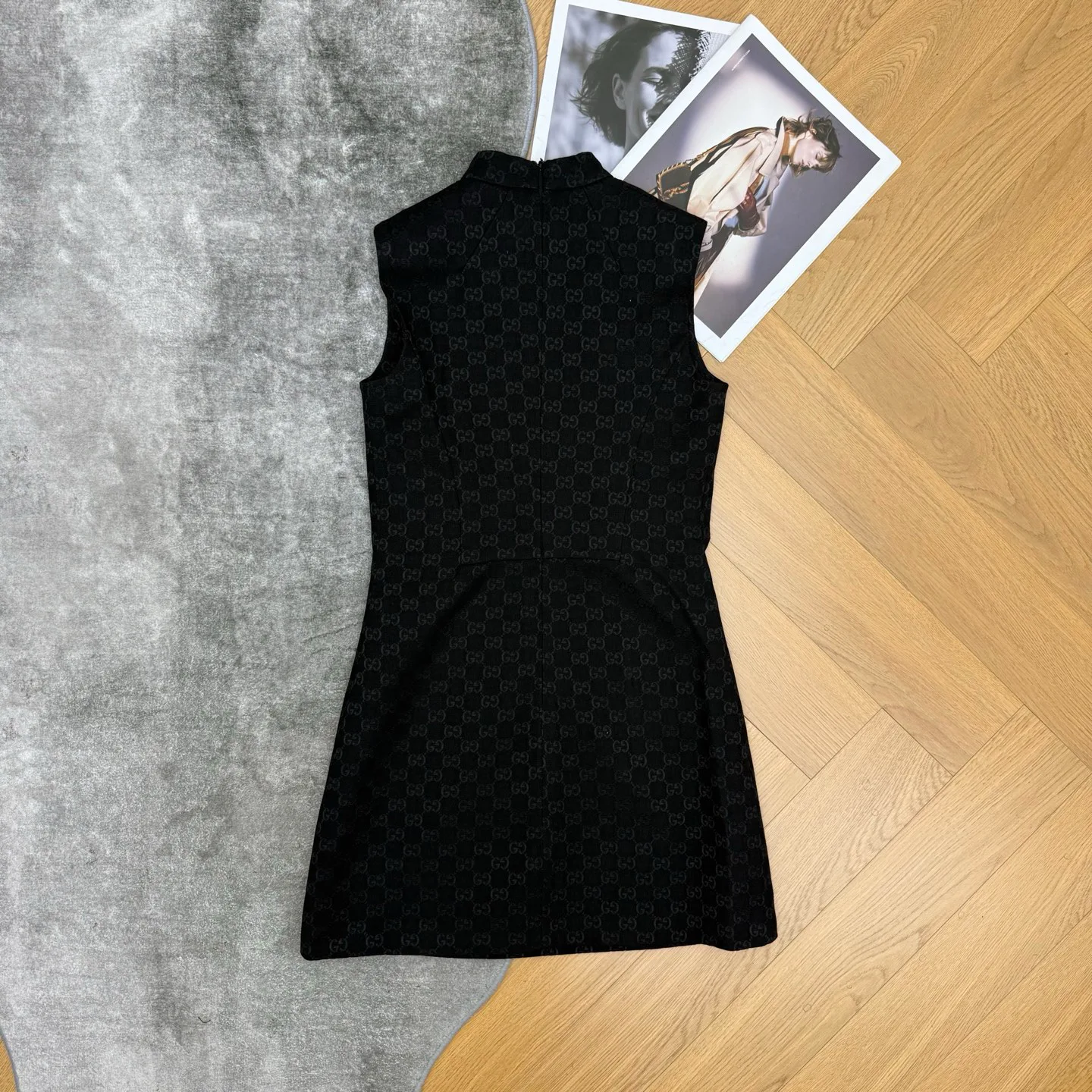 Платья Женские Gucci 18501750