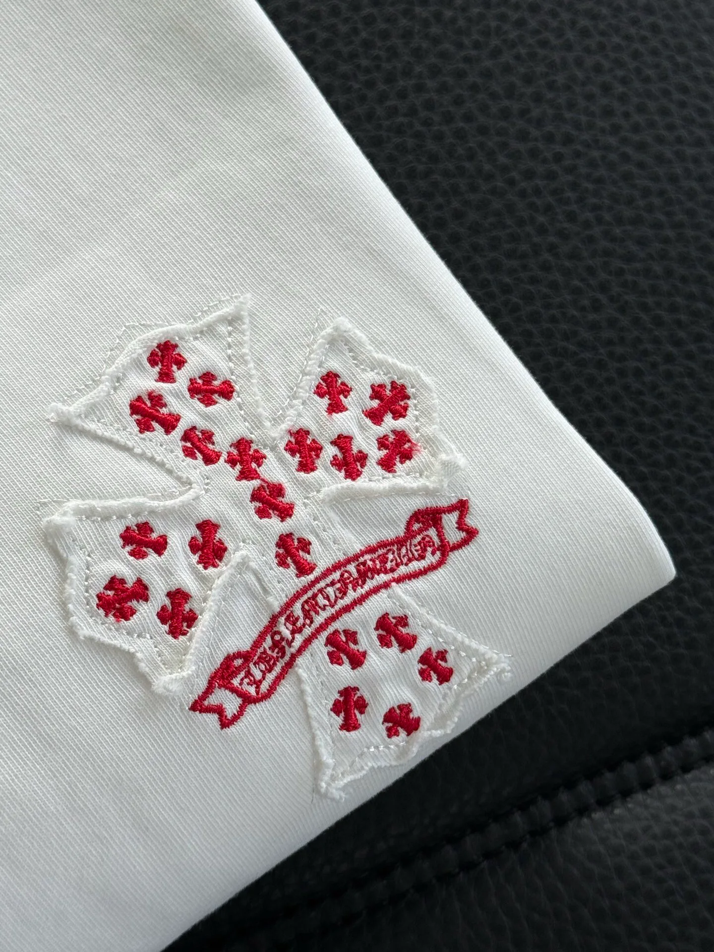 Футболки Женские Chrome Hearts 928653