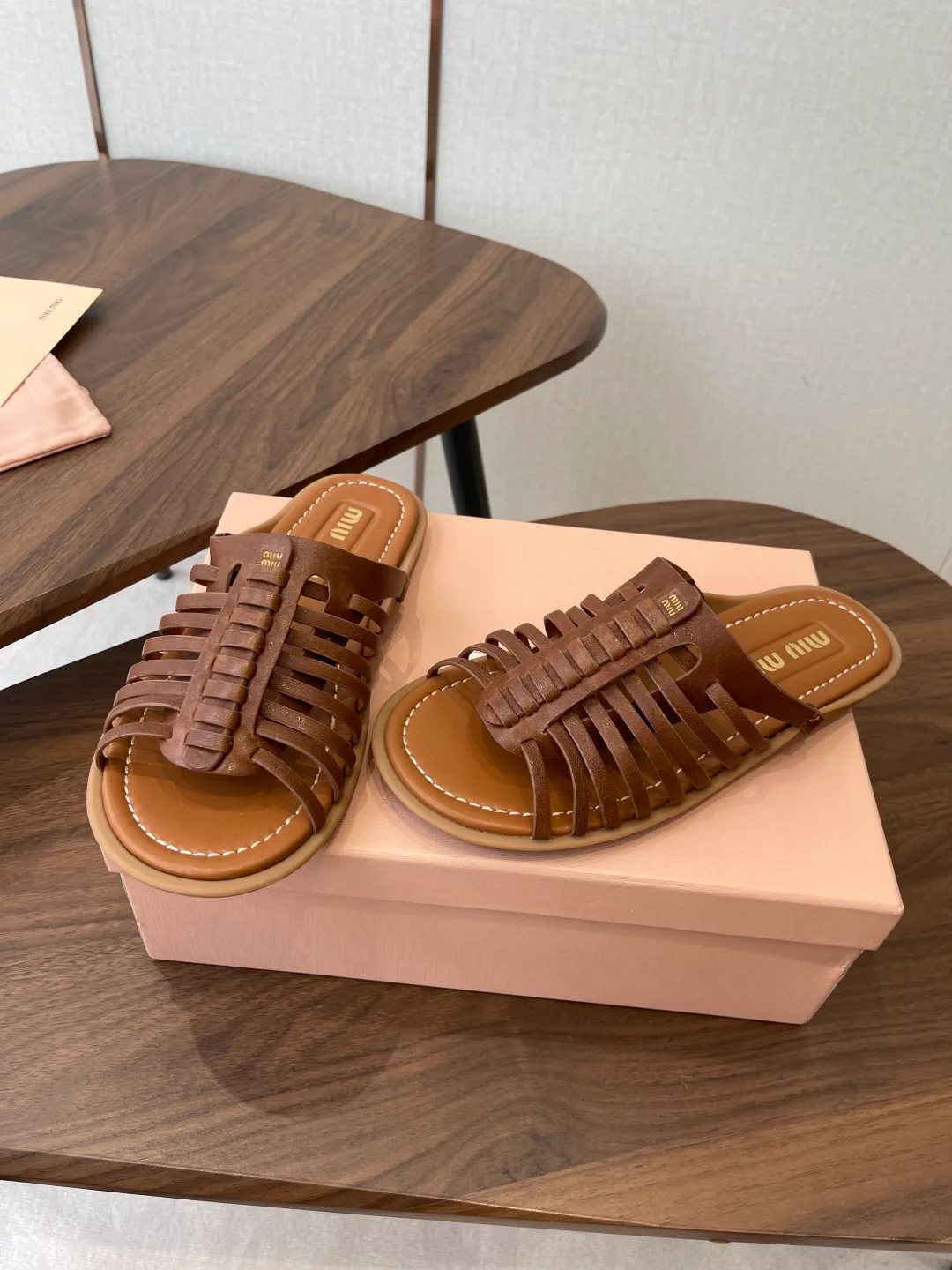 Шлепанцы Женские Miu Miu 12240268