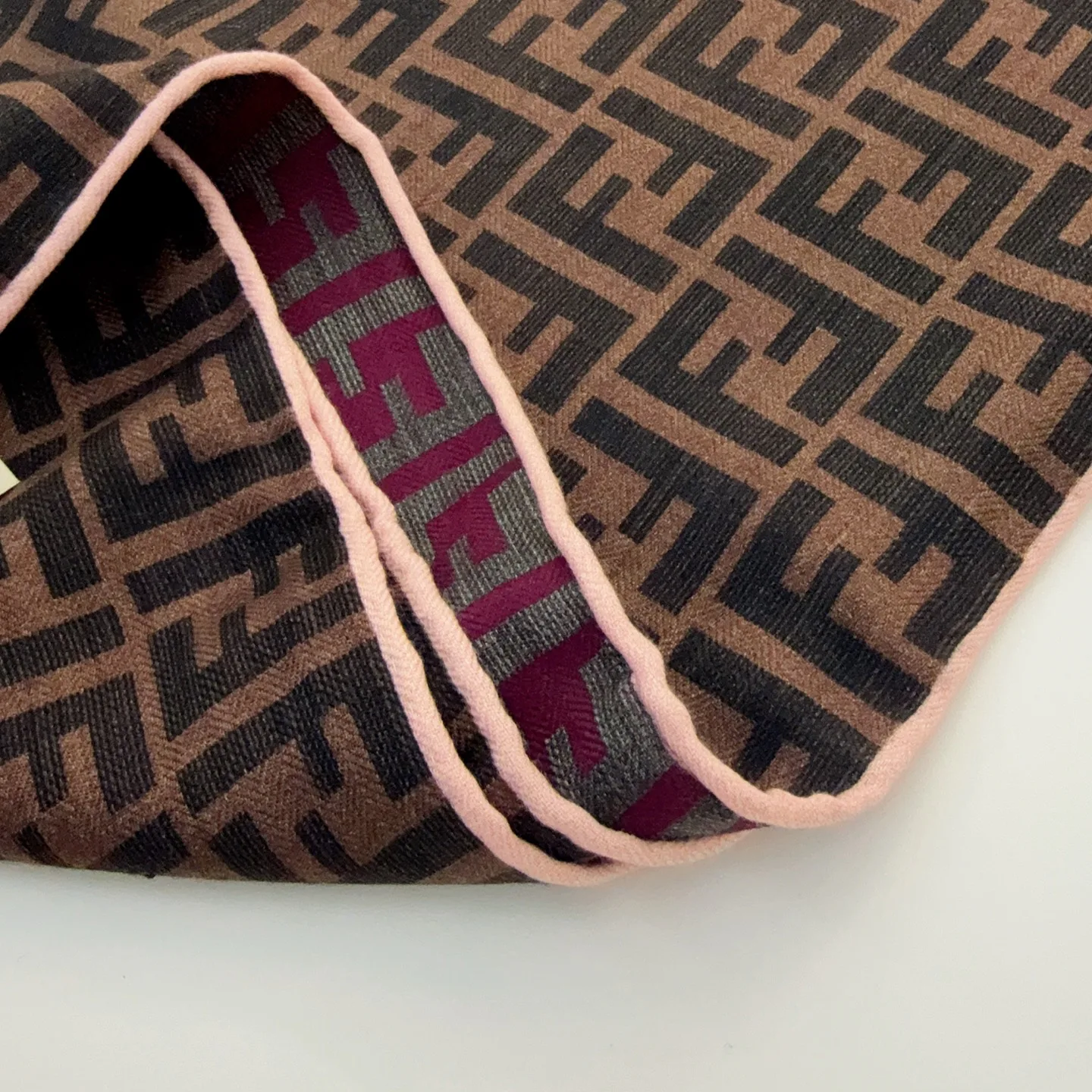 Шарфы Fendi 1333696