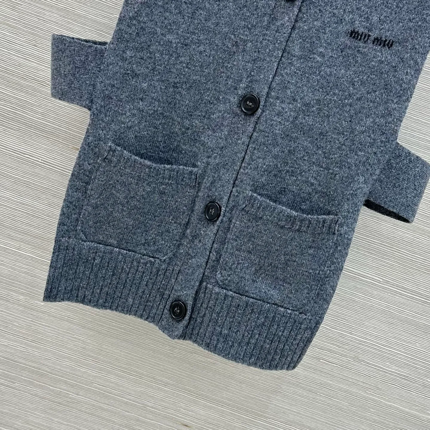 Жилеты Женские Miu Miu 11891476