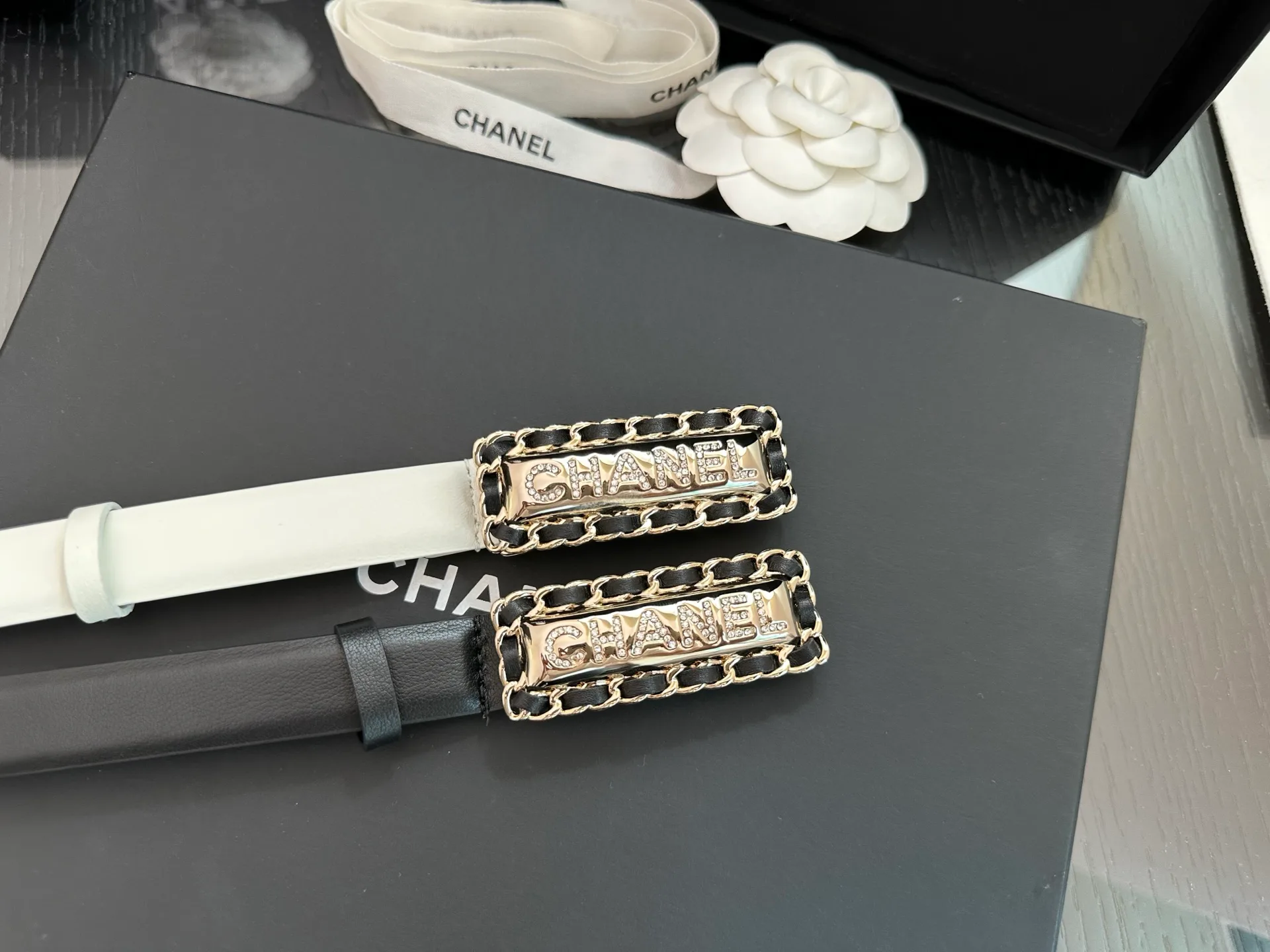 Ремни Chanel 10120000