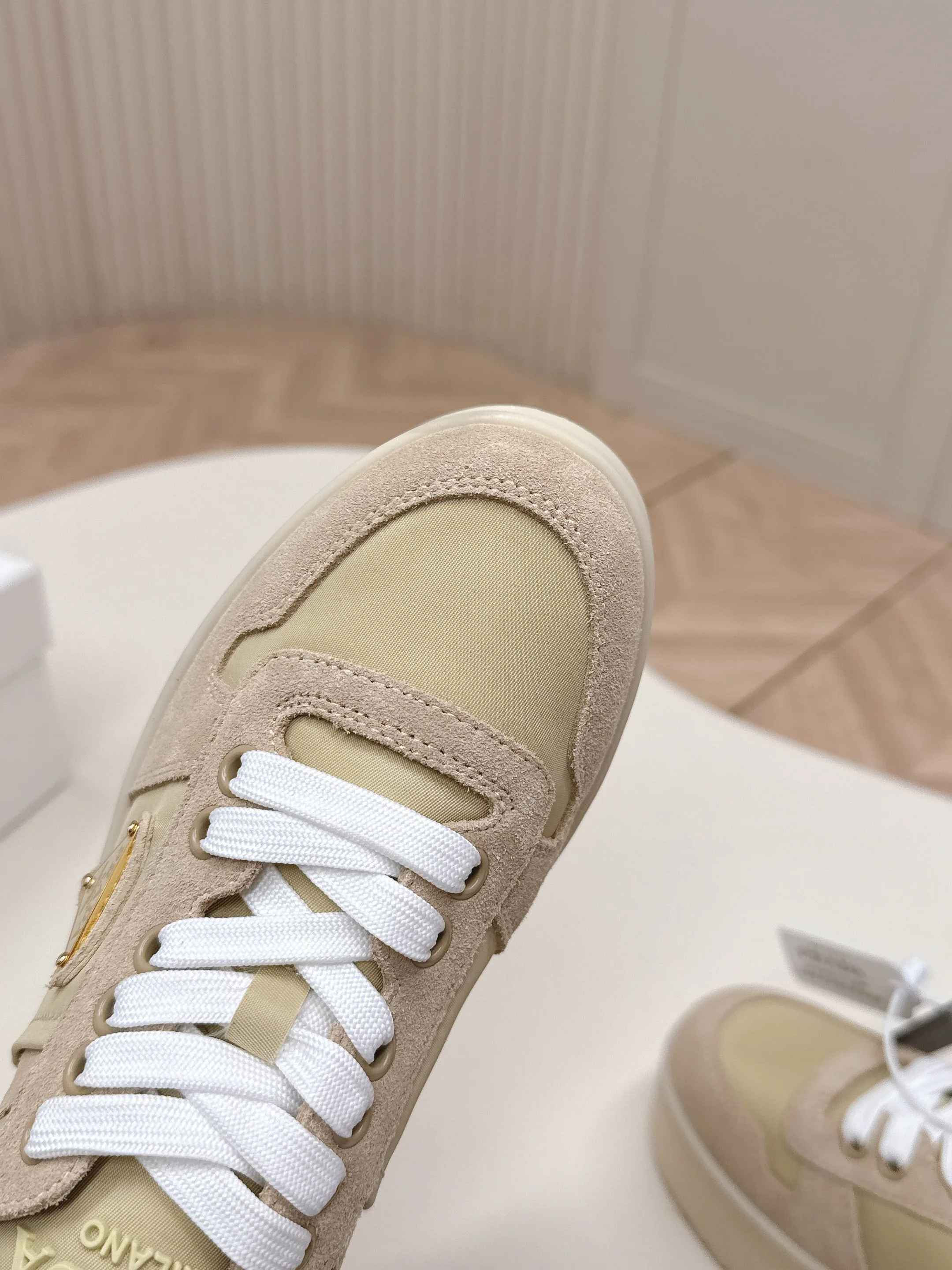 Кроссовки Женские Prada 11594933