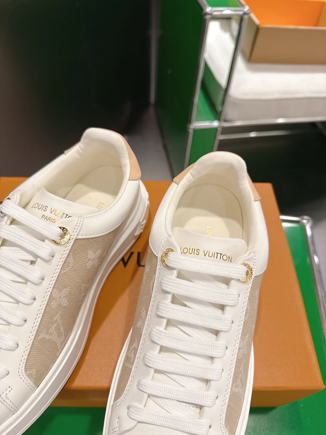 Кеды Женские Louis Vuitton 13152674