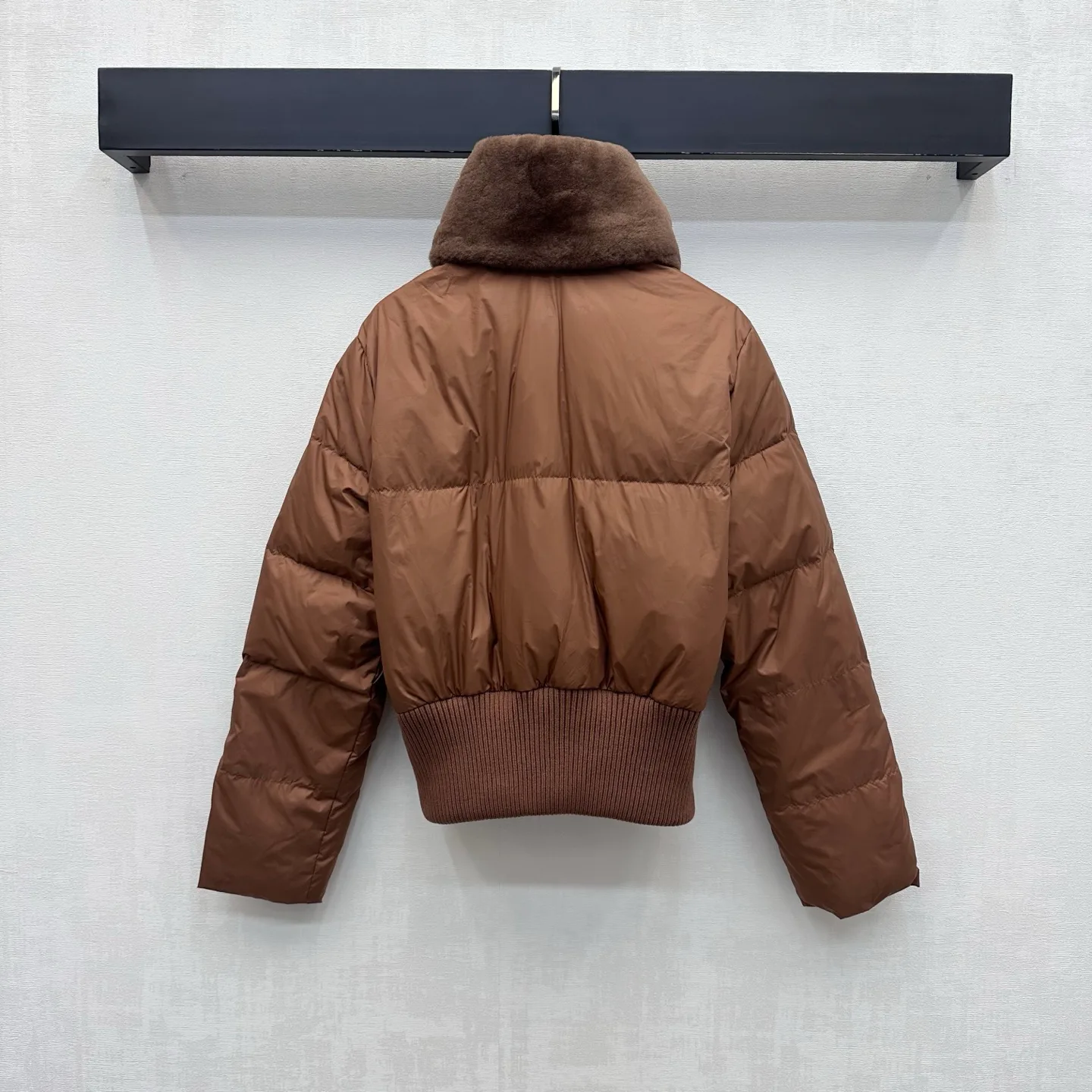 Куртки И Пуховики Женские Fendi 19832309