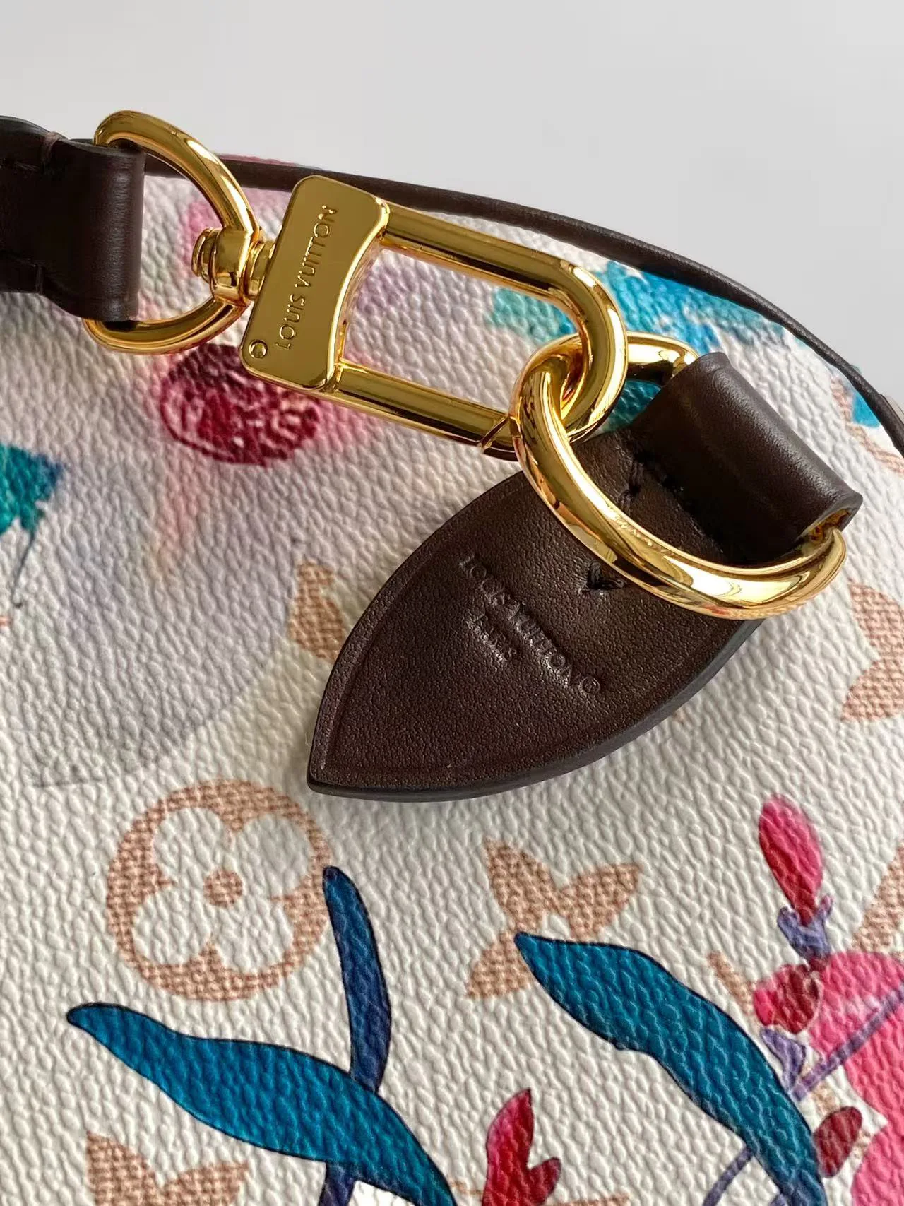 Классические Сумки Женские Louis Vuitton 11701523