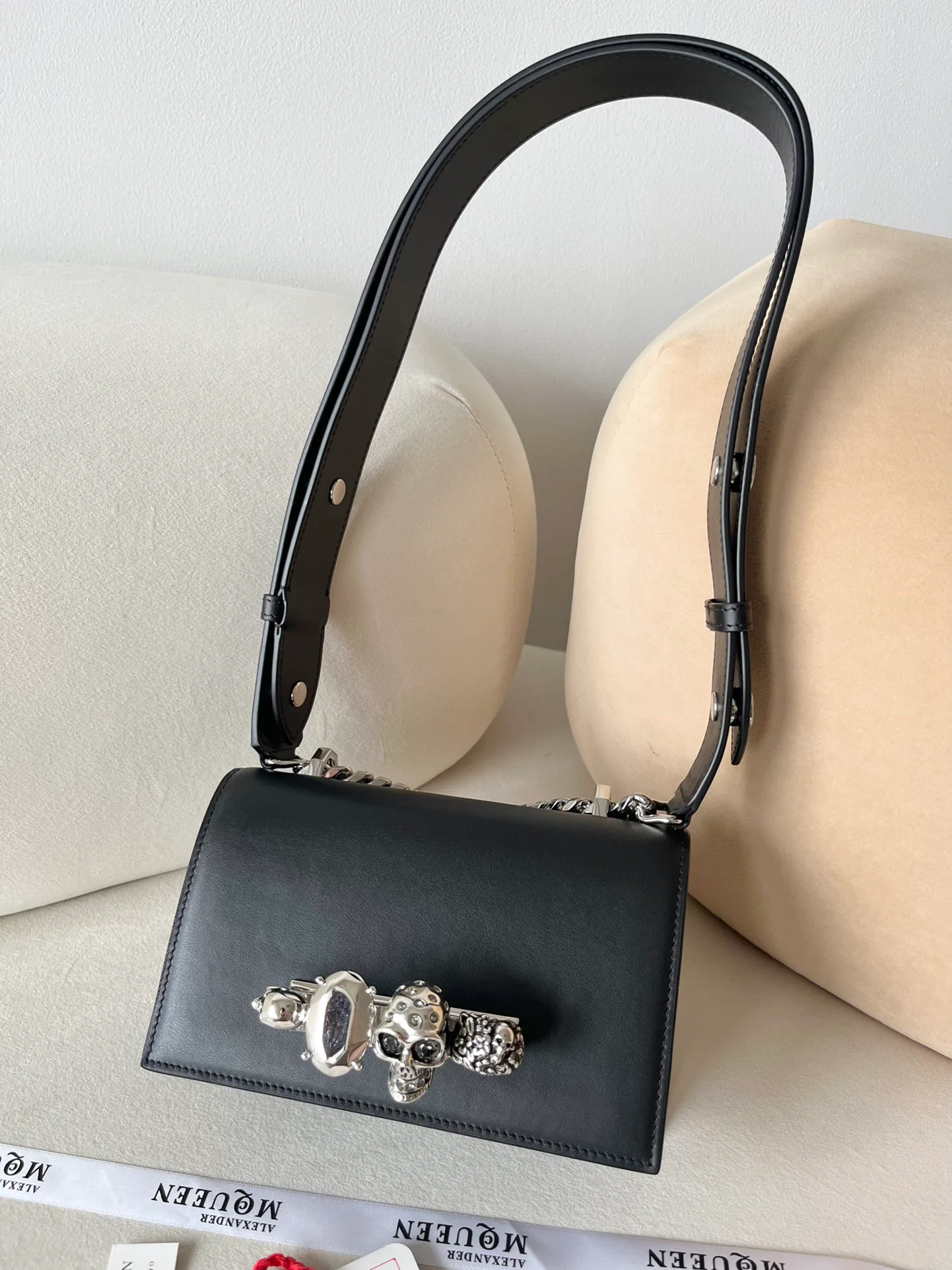 Сумки На Ремне Женские Alexander Mcqueen 11533085