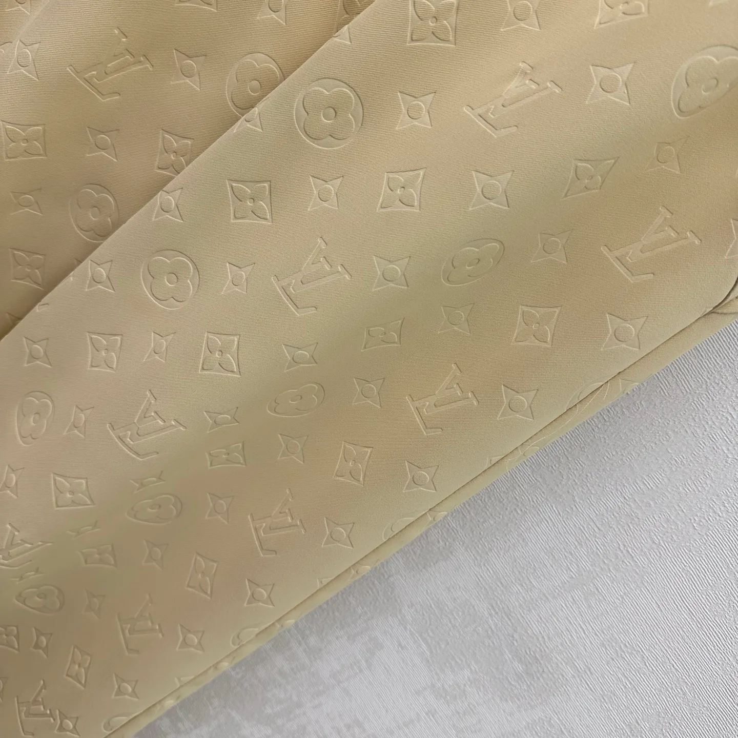 Брюки Женские Louis Vuitton 11517769