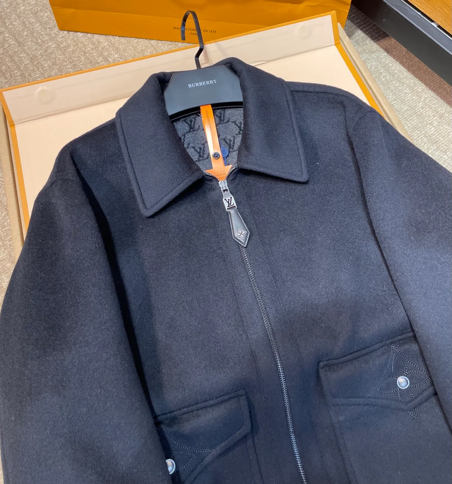 Куртки И Пуховики Мужские Louis Vuitton 1260155