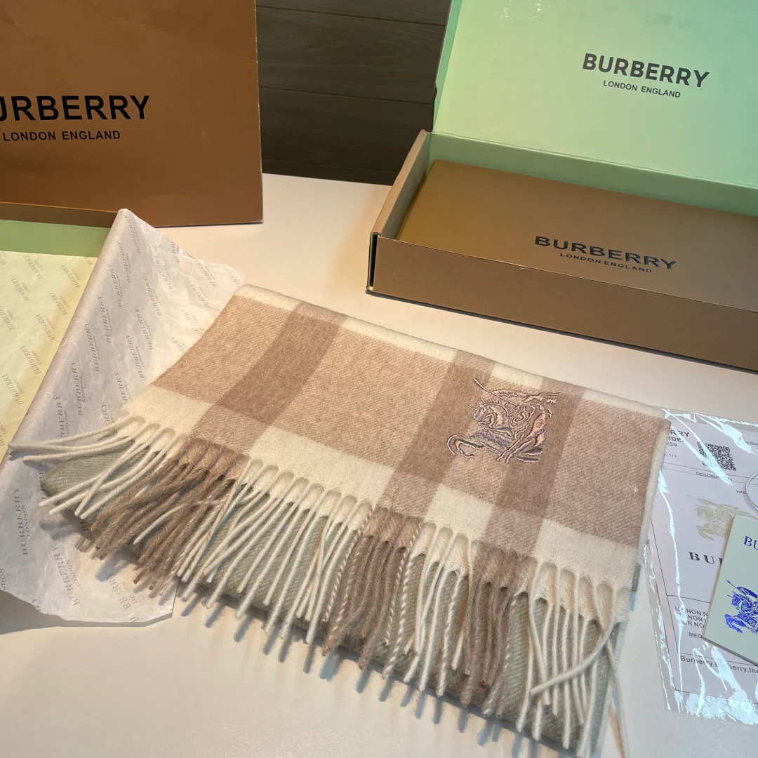 Шарфы Burberry 1303499
