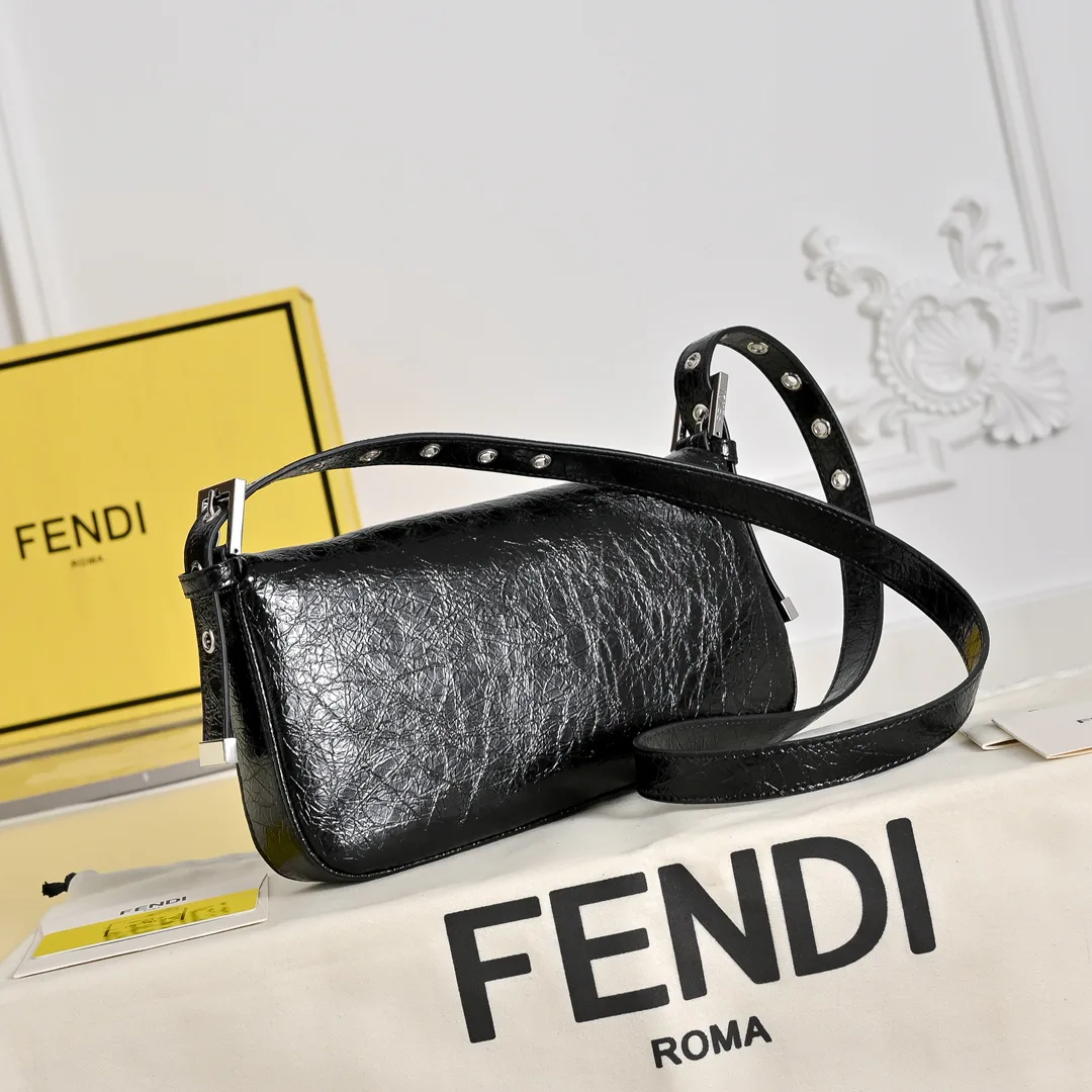 Классические Сумки Женские Fendi 18005125