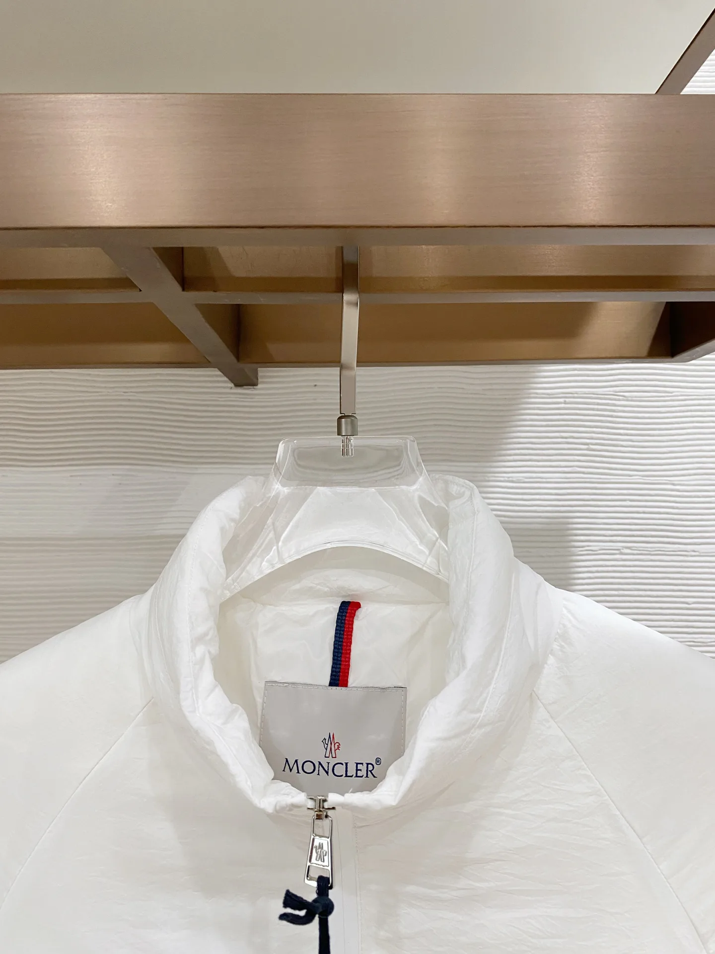 Куртки И Пуховики Мужские Moncler 619018