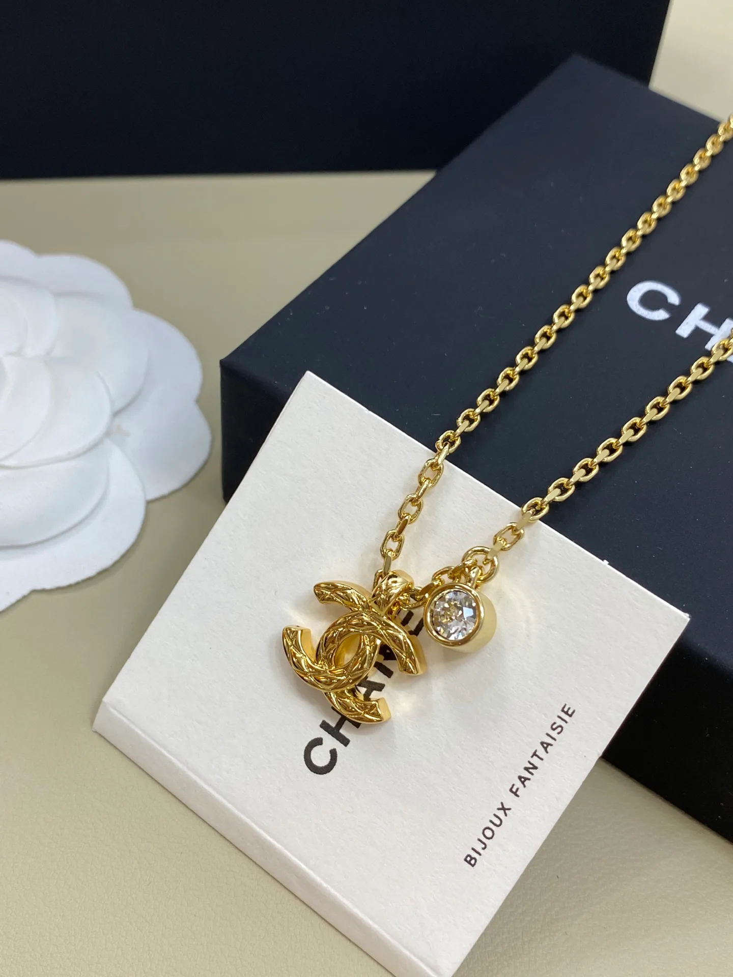Бижутерия Chanel 11408452