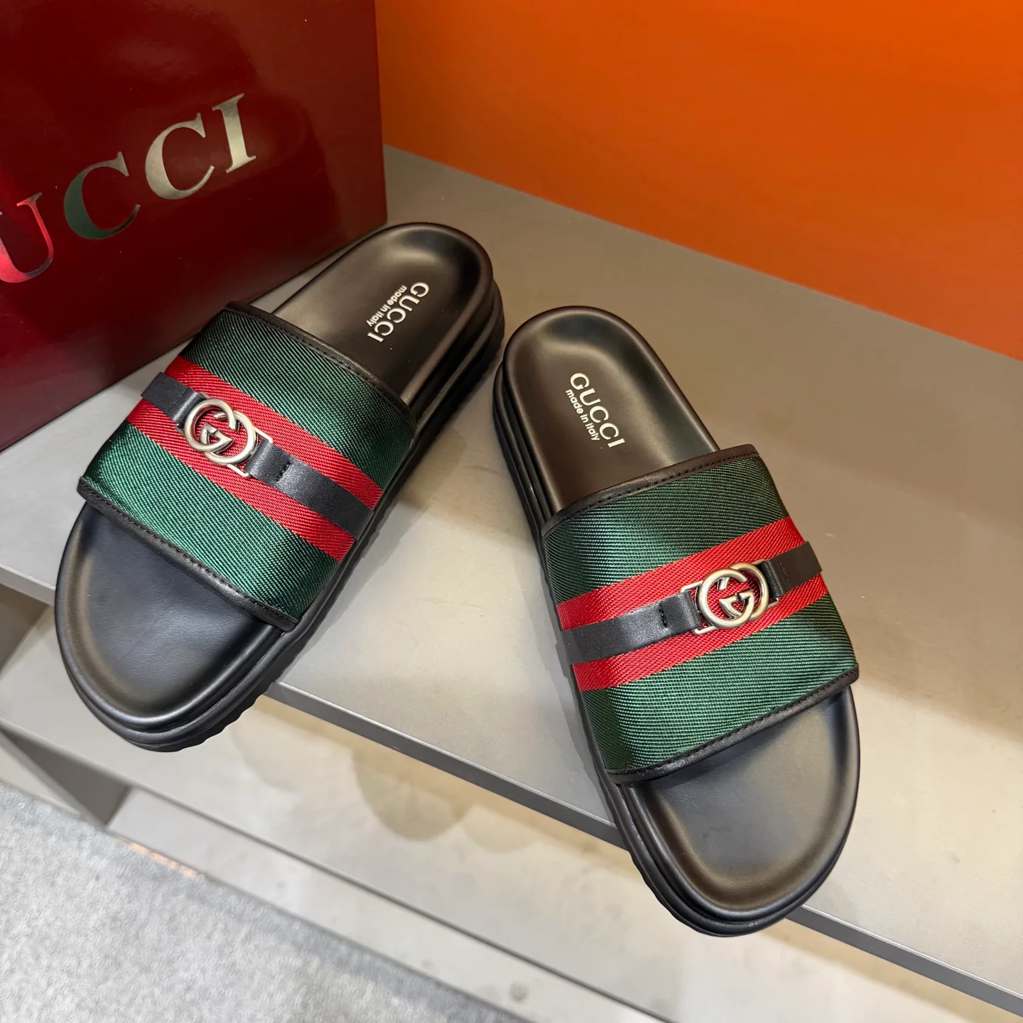 Шлепанцы Женские Gucci 9737043