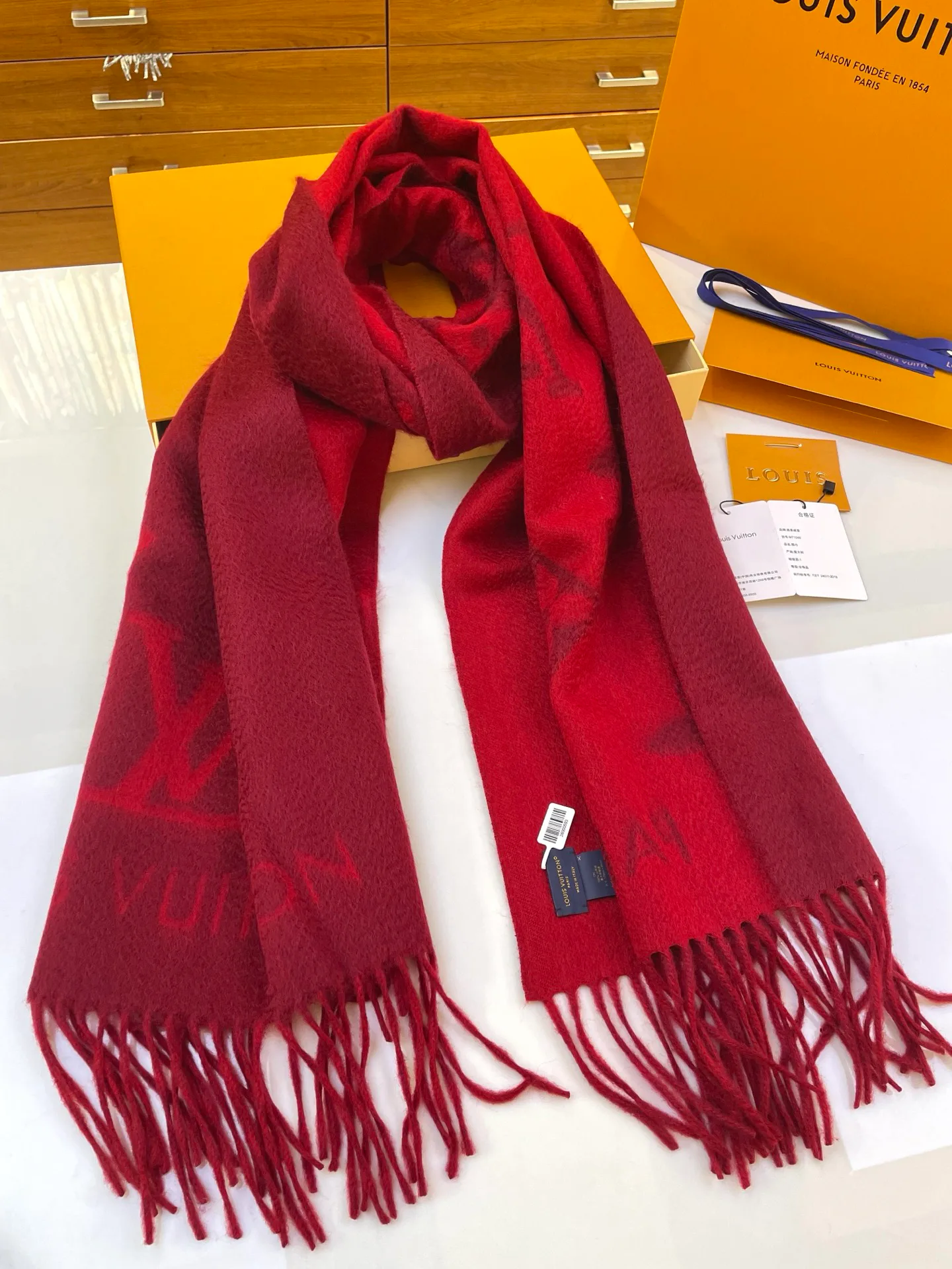 Шарфы Louis Vuitton 2643484